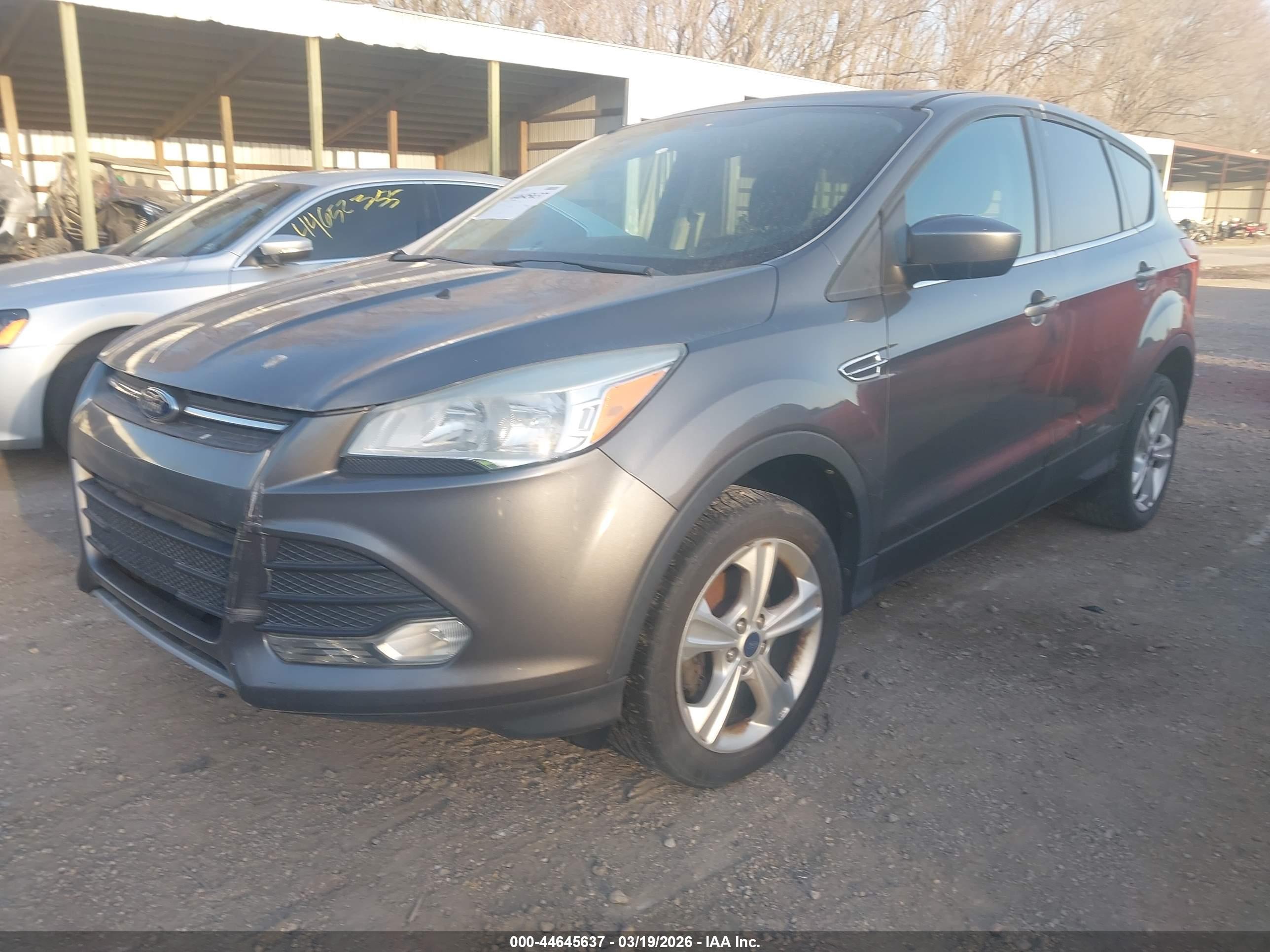 FORD ESCAPE image 2