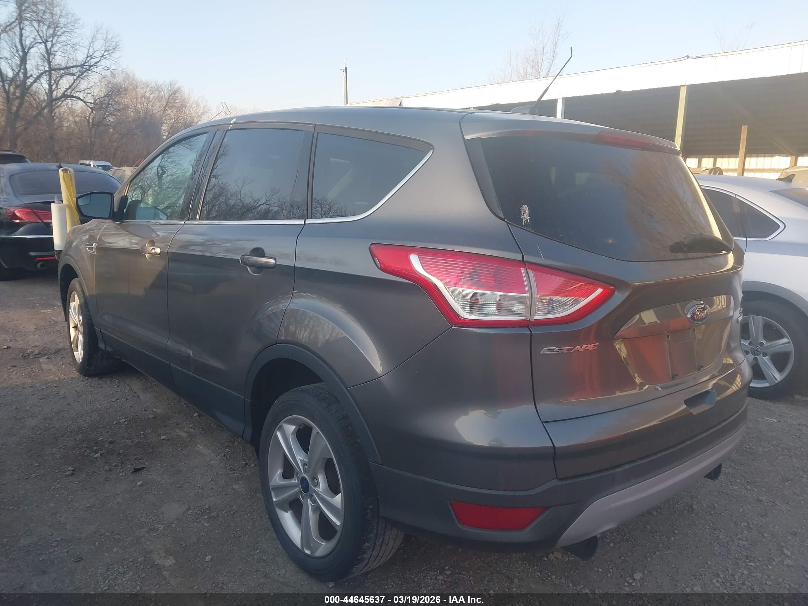 FORD ESCAPE image 3
