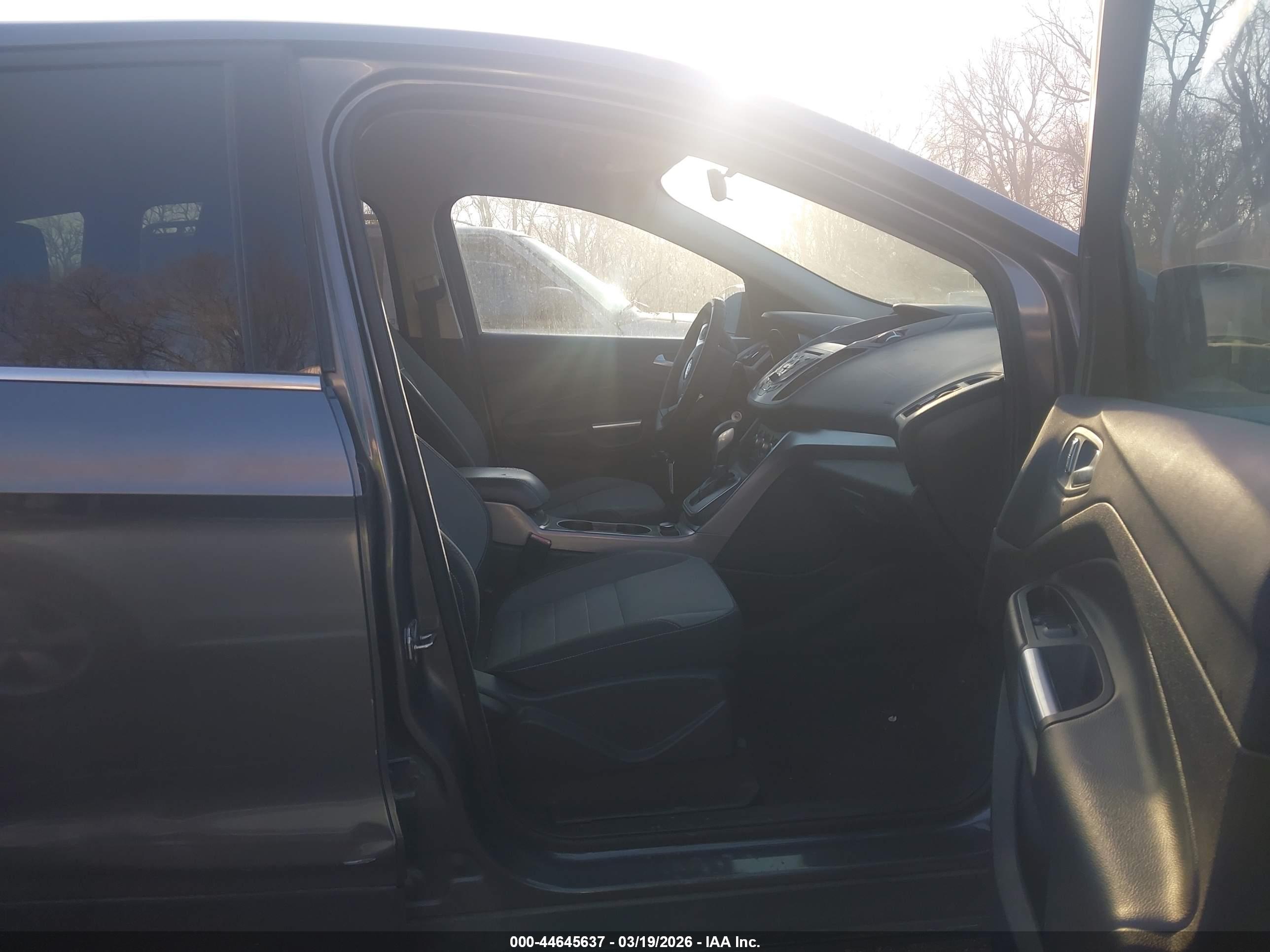 FORD ESCAPE image 5