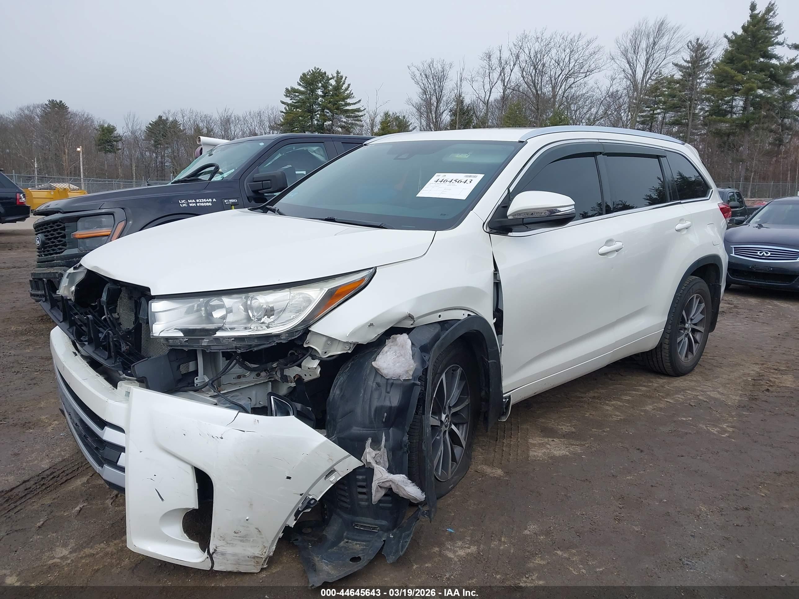 TOYOTA HIGHLANDER image 2