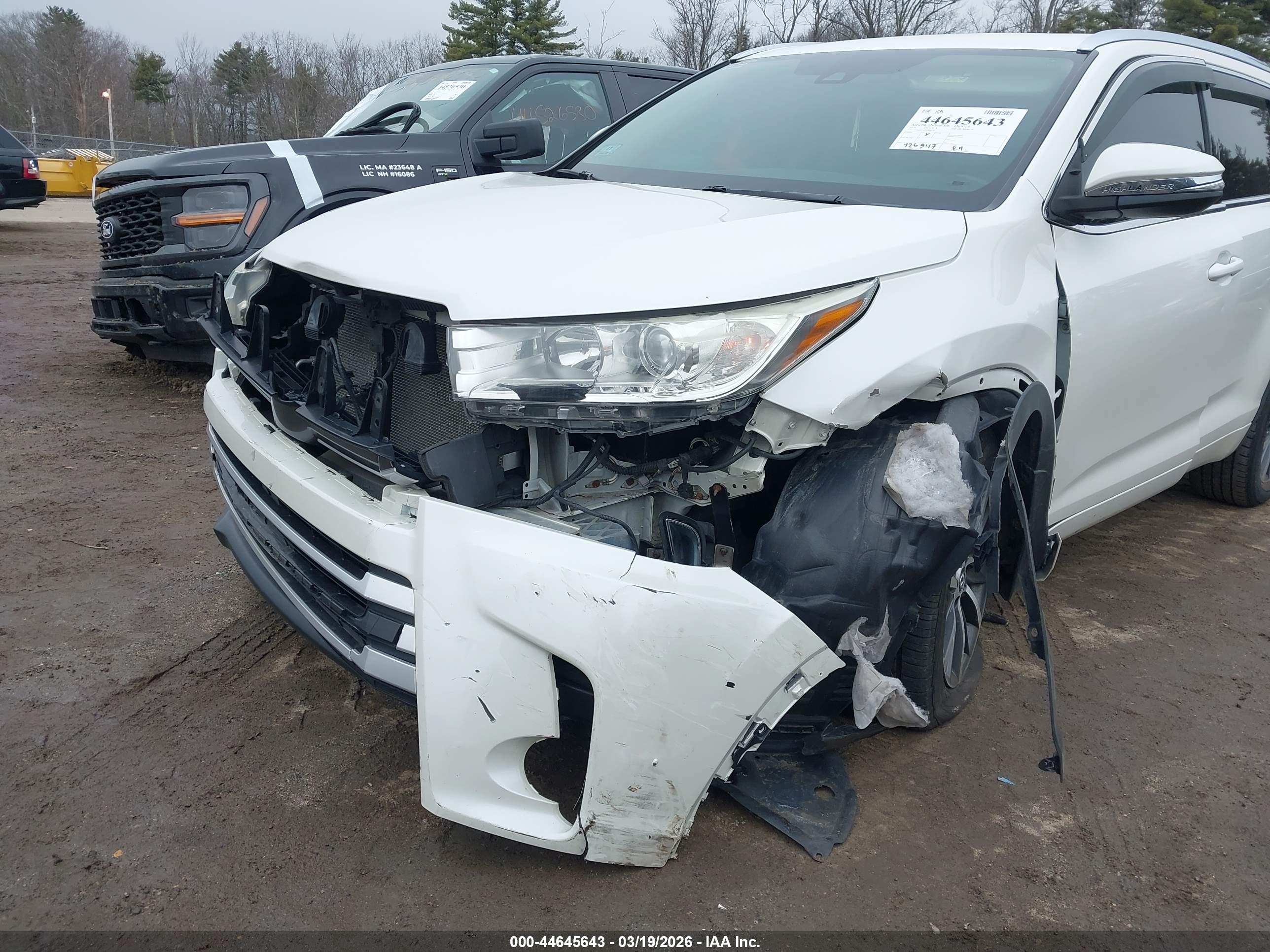 TOYOTA HIGHLANDER image 6