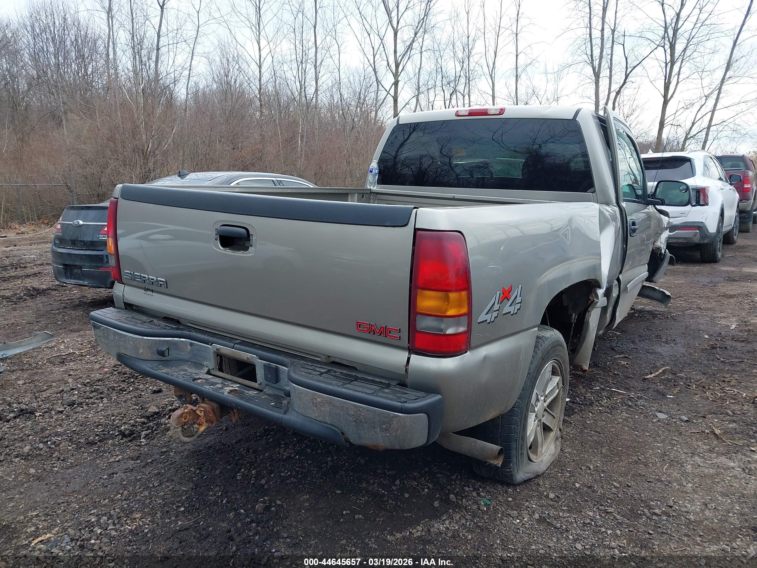 GMC SIERRA image 4