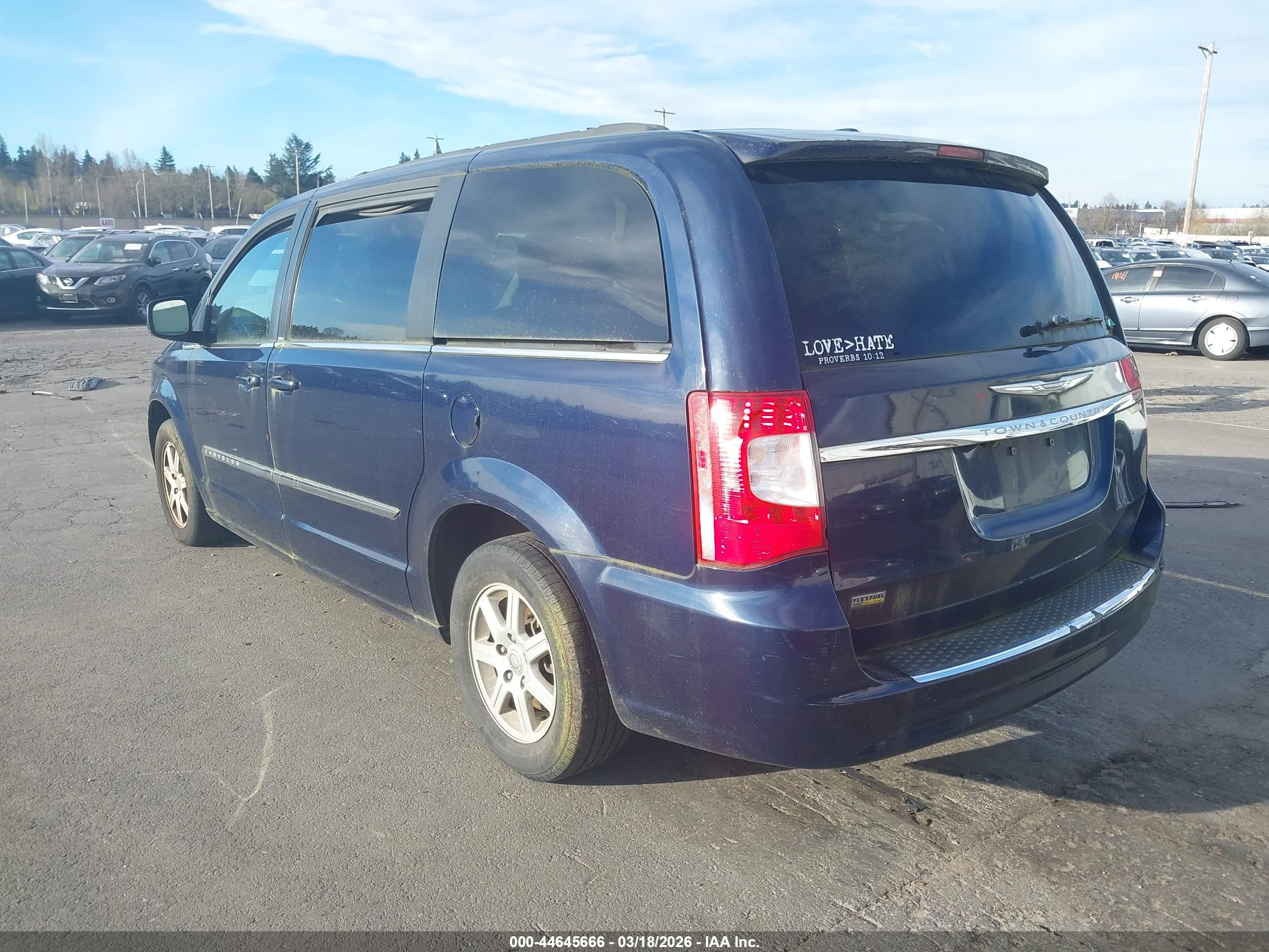 CHRYSLER TOWN image 3
