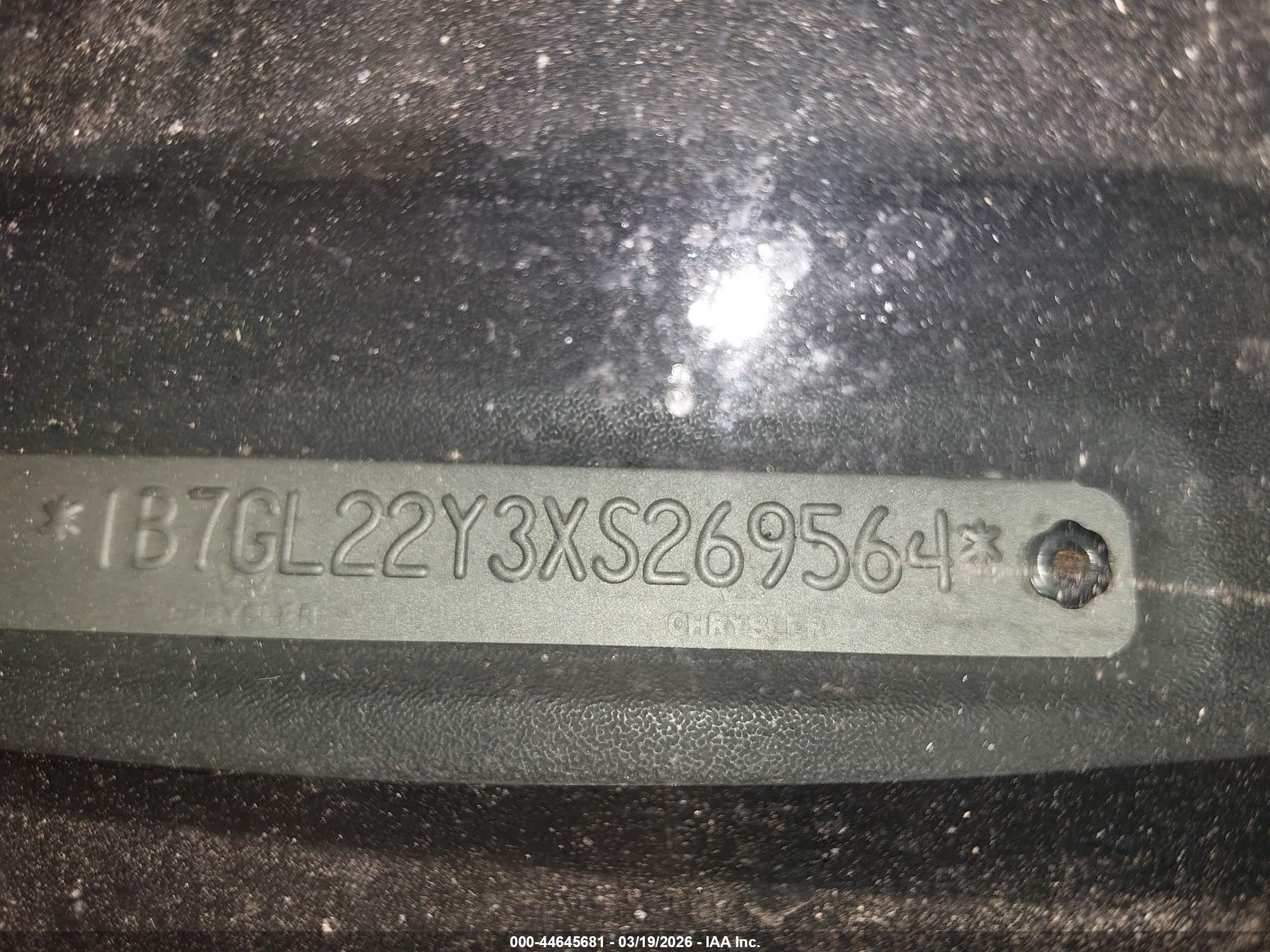 DODGE DAKOTA image 9
