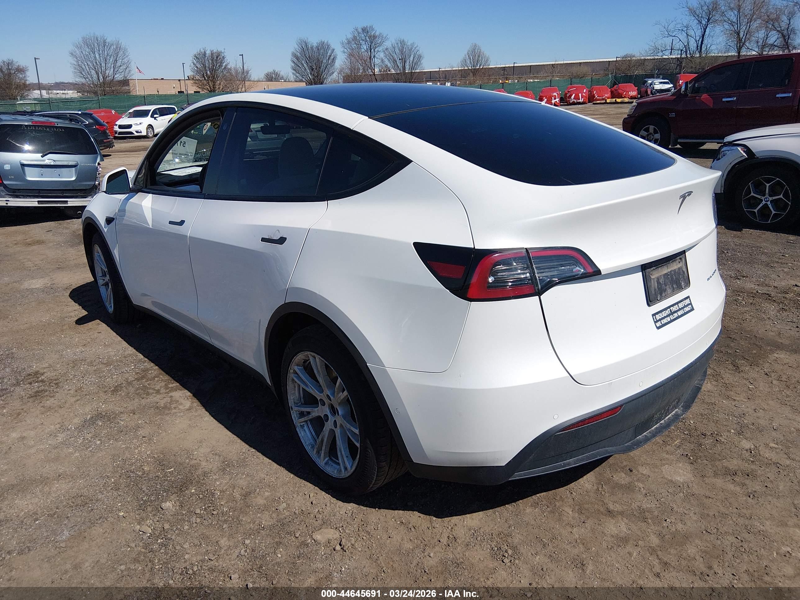 TESLA MODEL image 3