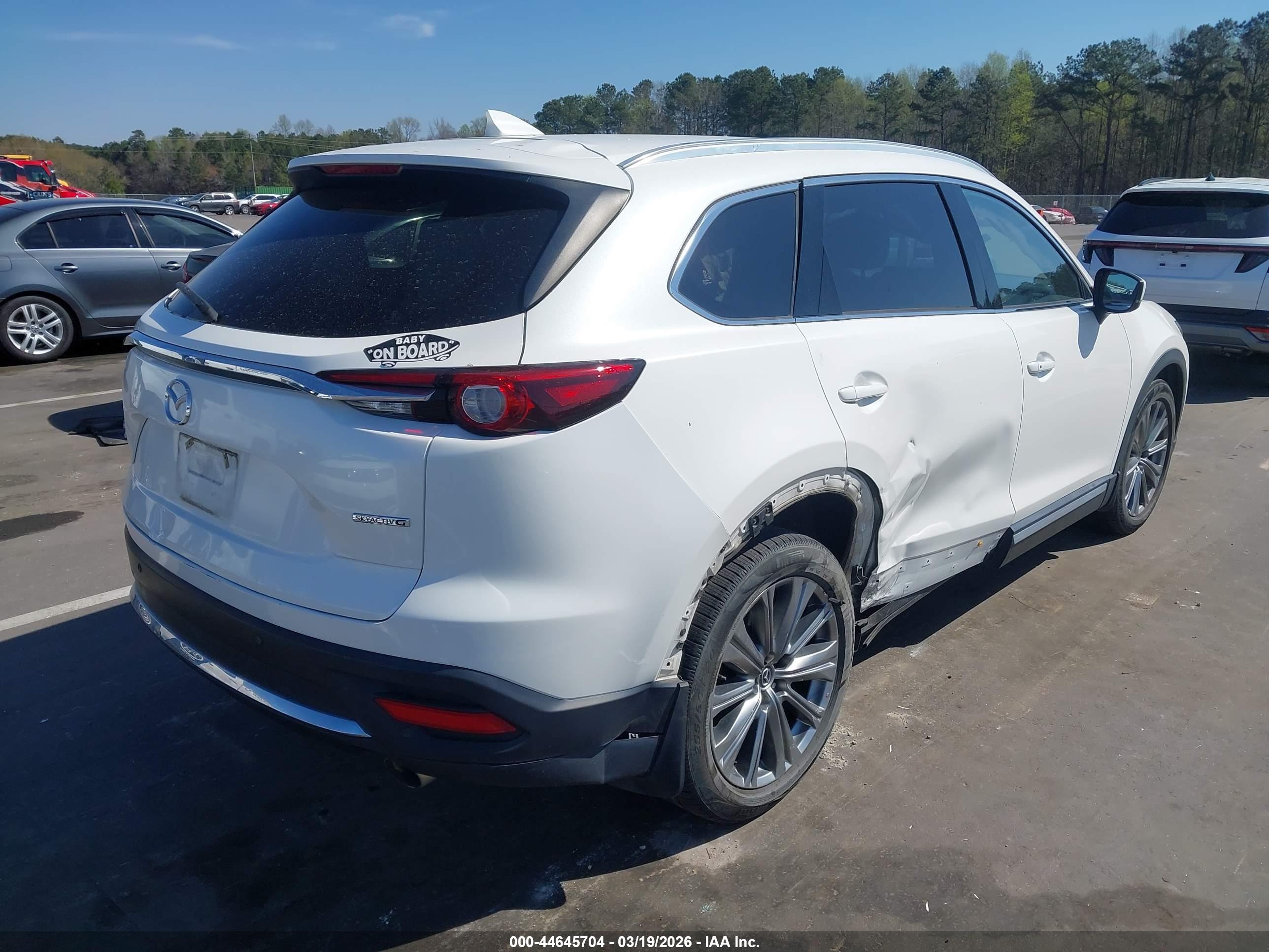 MAZDA CX-9 image 4
