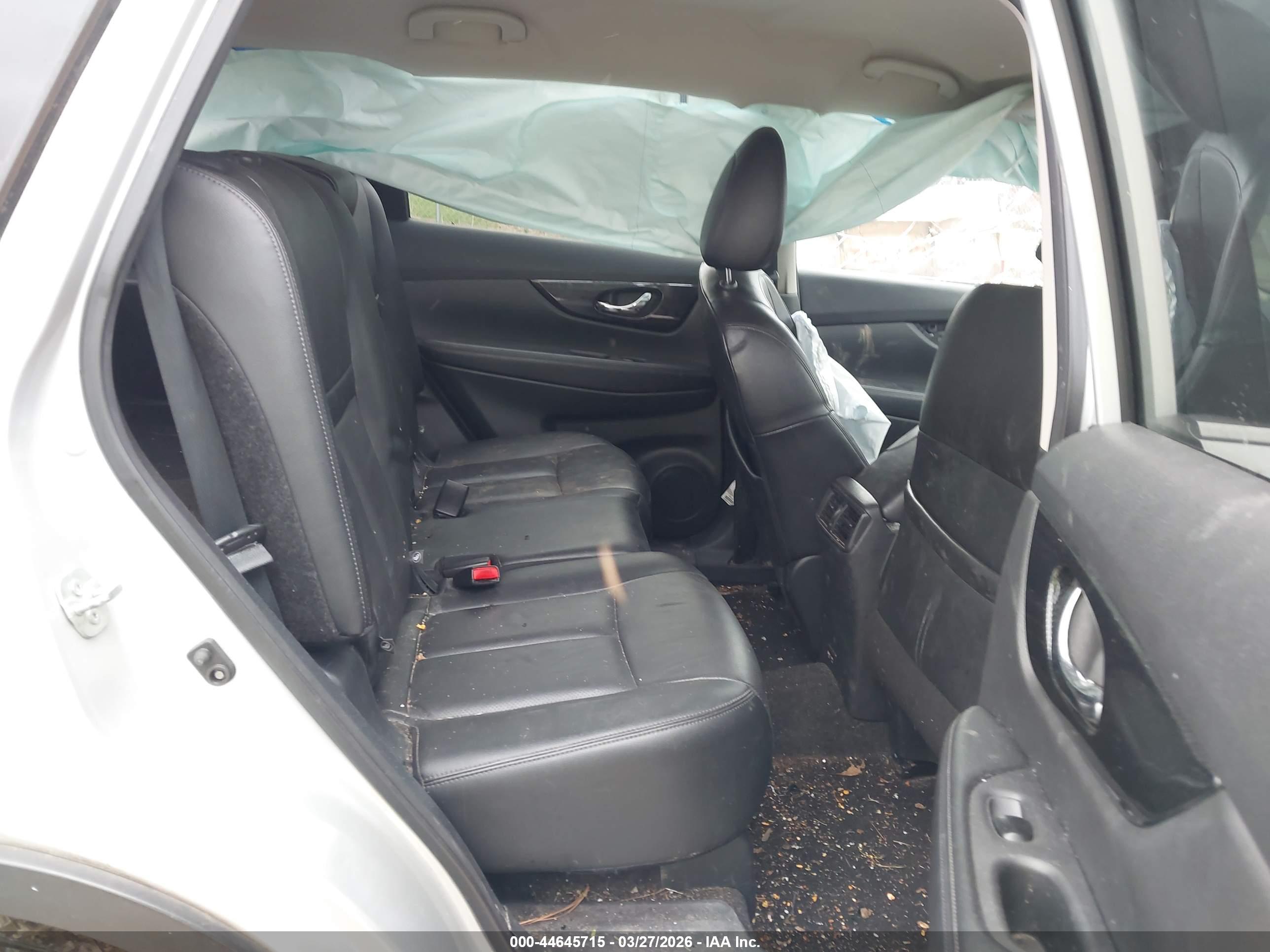 NISSAN ROGUE image 8