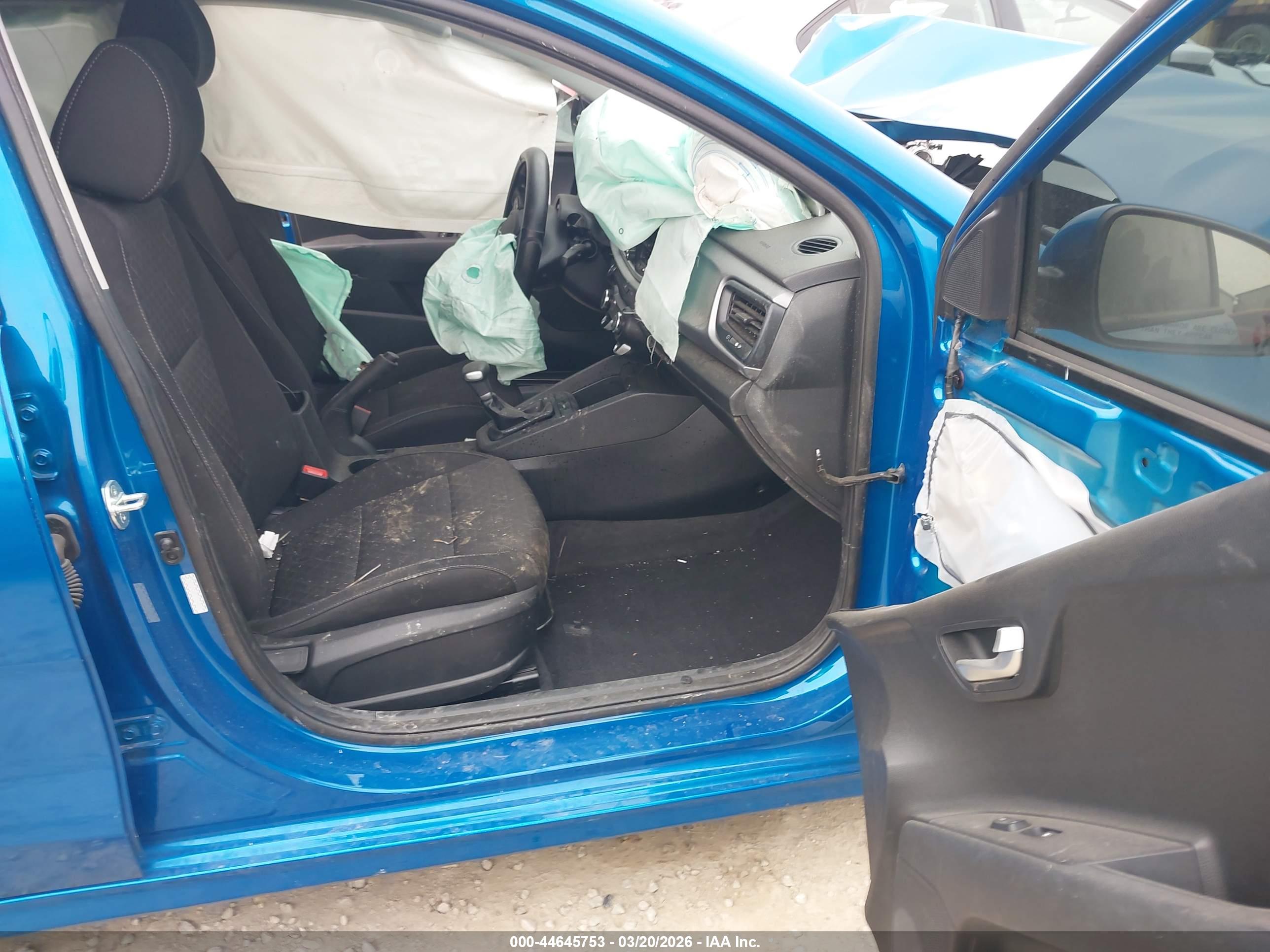 KIA RIO image 5