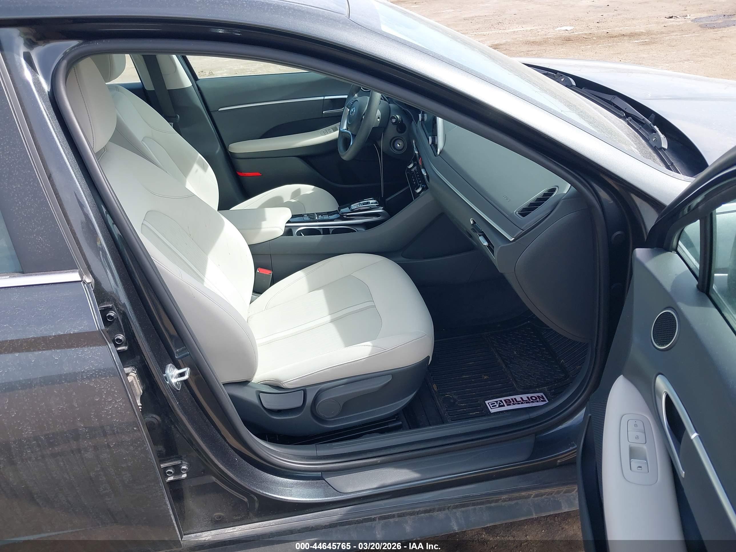 HYUNDAI SONATA image 5