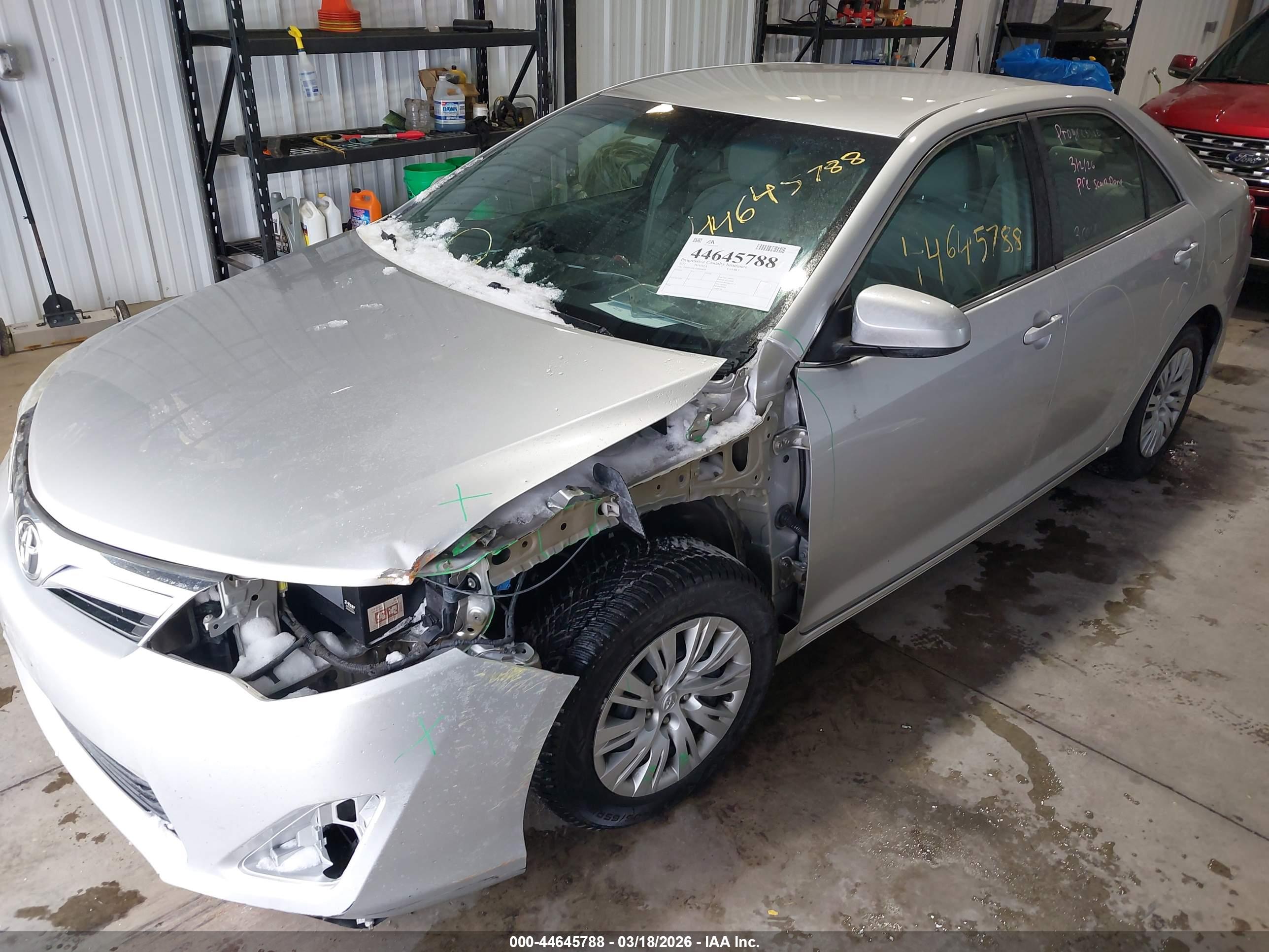 TOYOTA CAMRY image 6