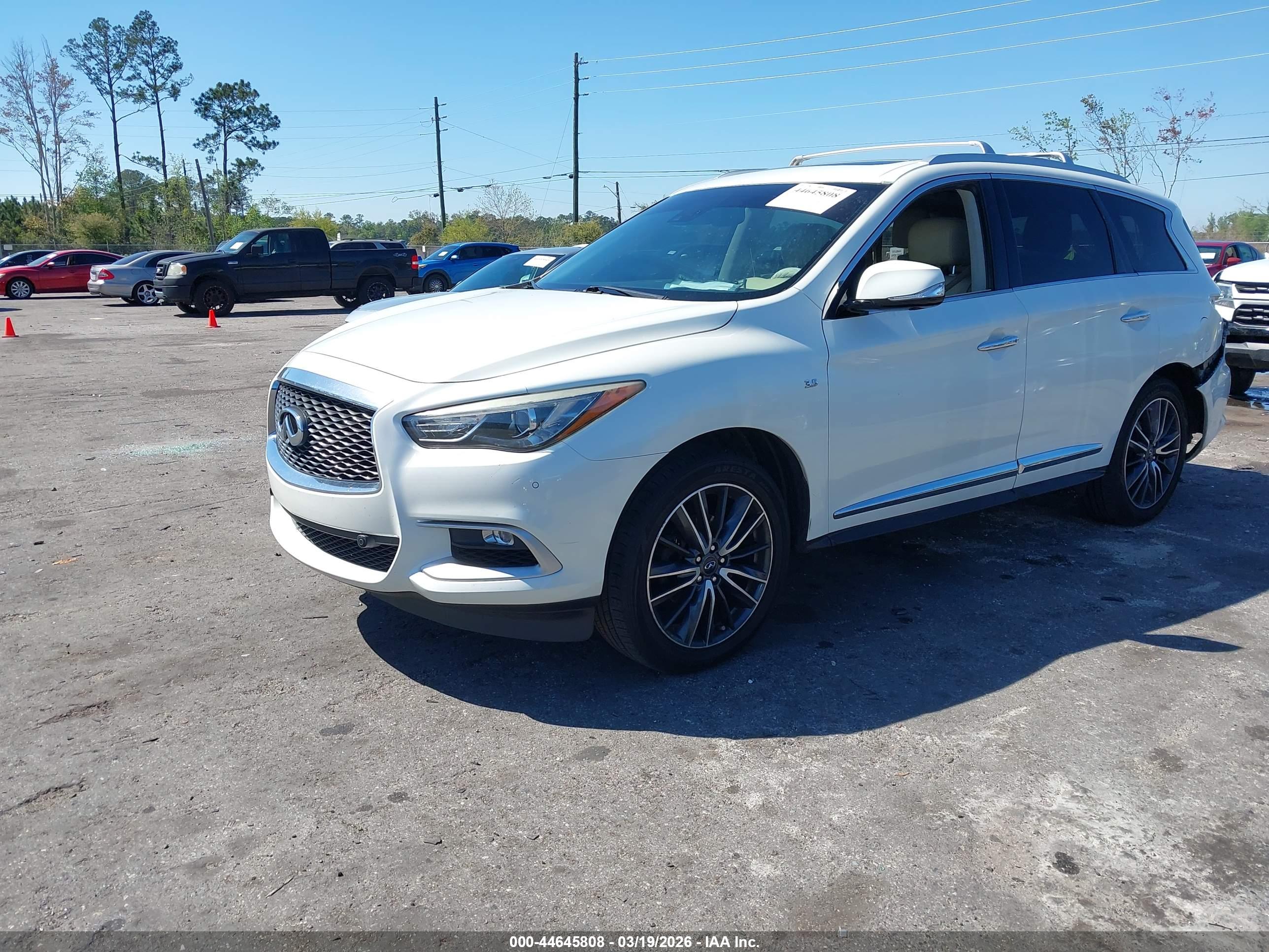 INFINITI QX60 image 2