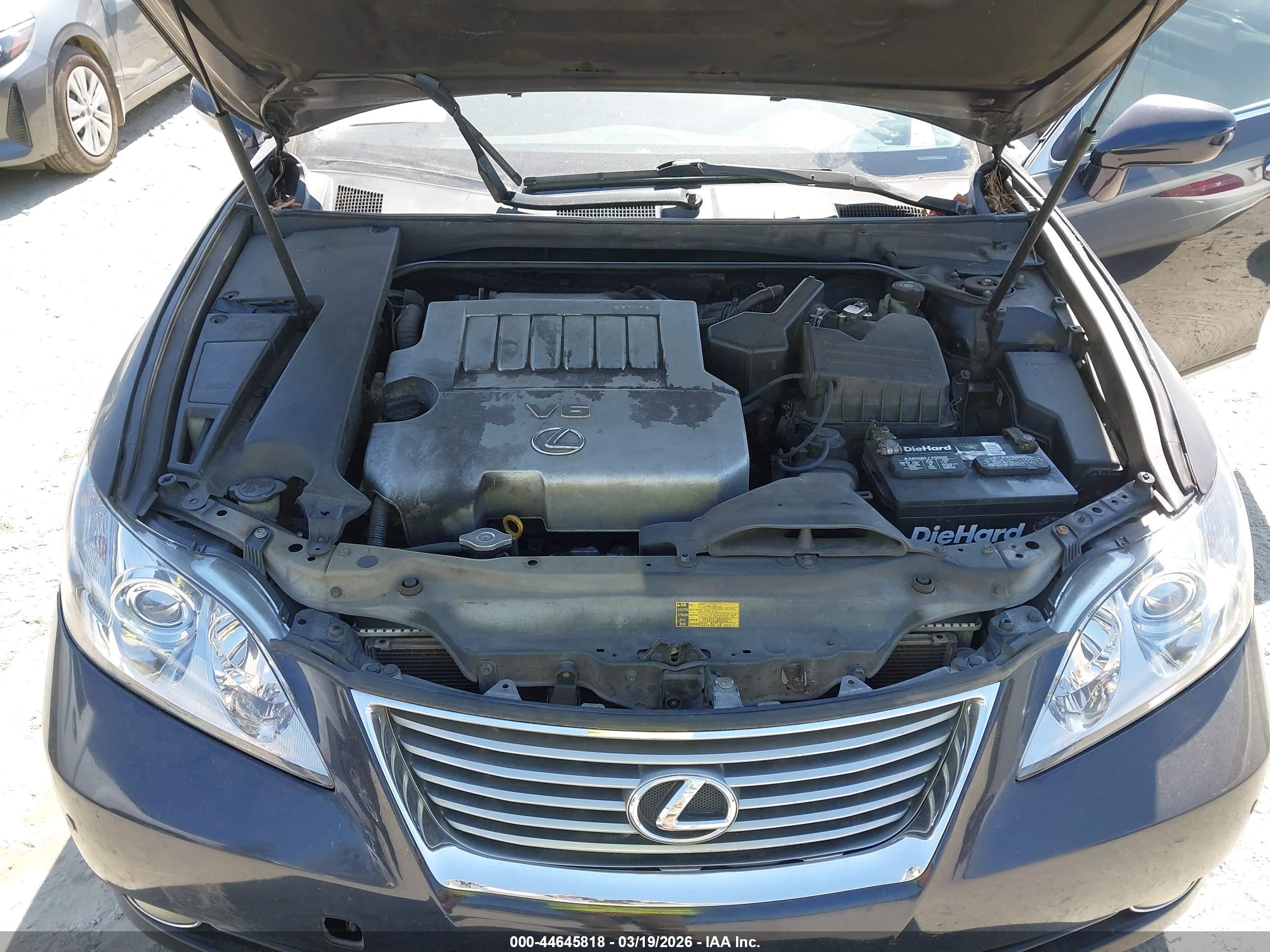 LEXUS ES image 10