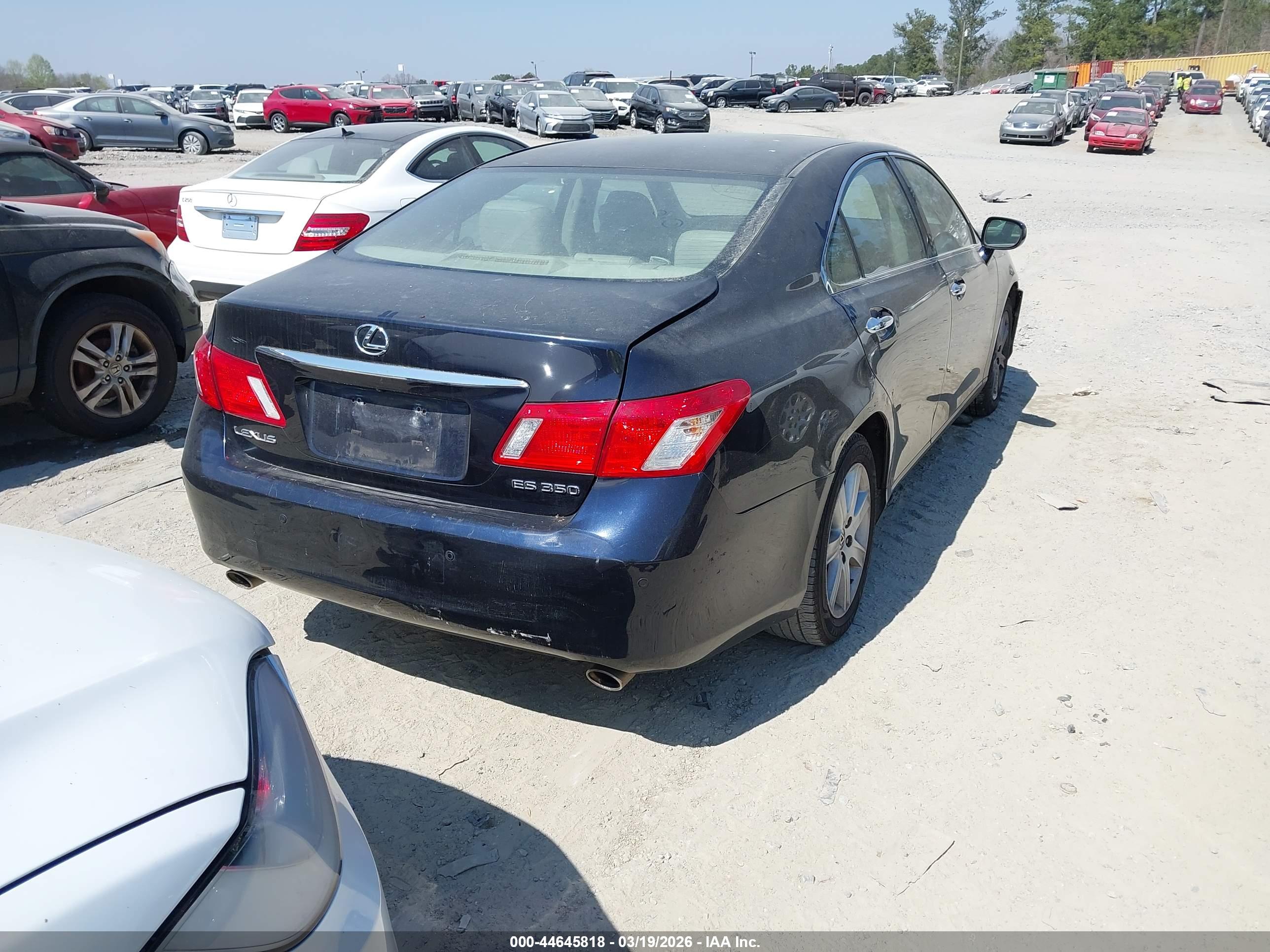 LEXUS ES image 4