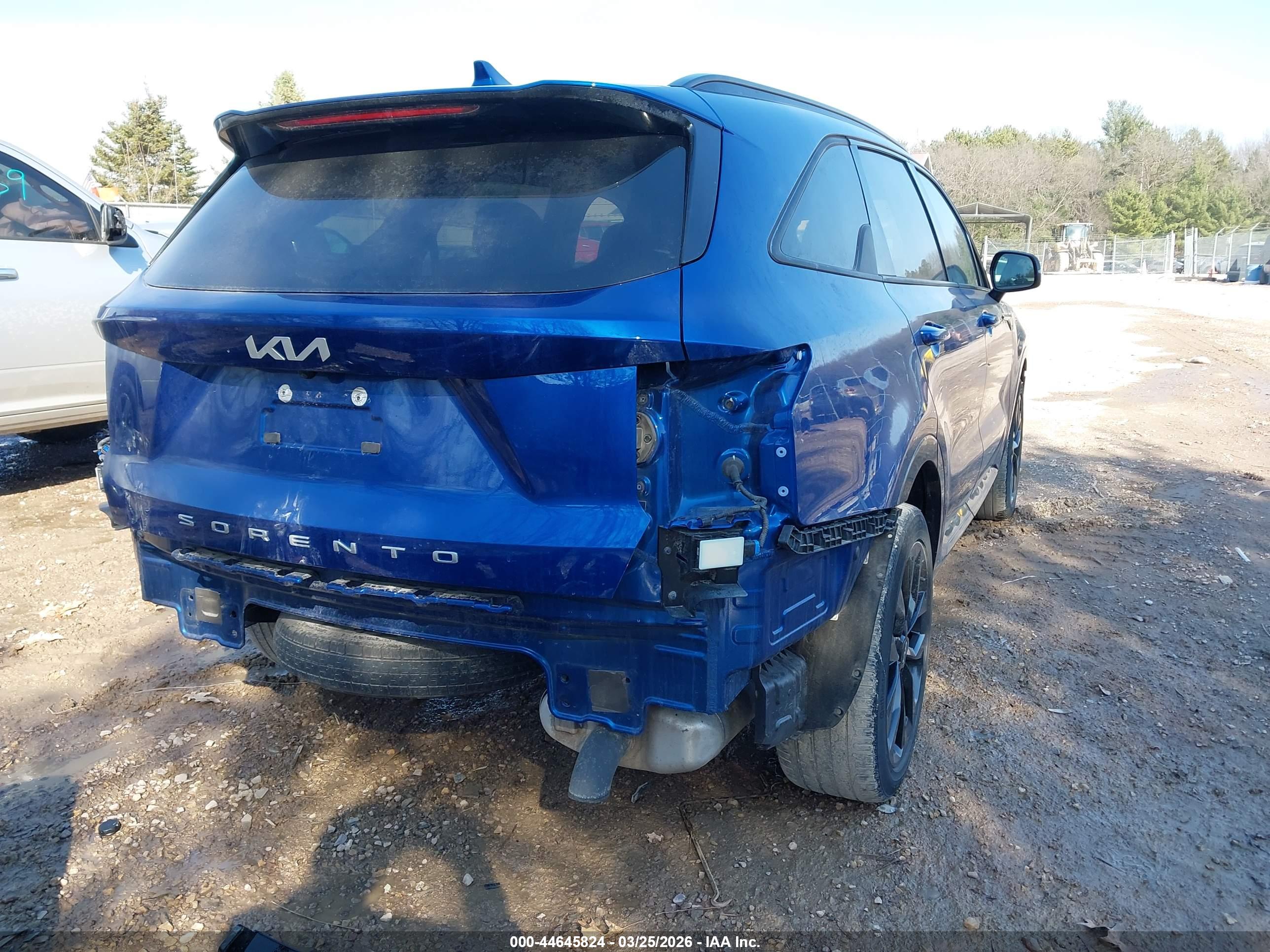 KIA SORENTO image 4
