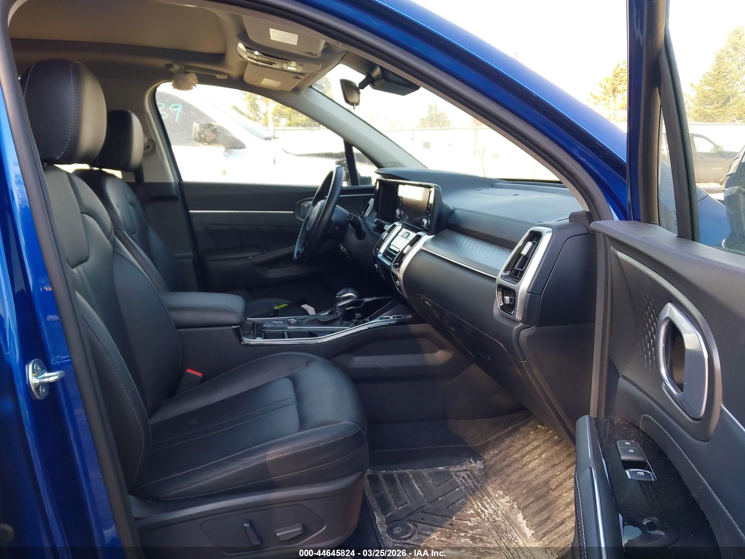 KIA SORENTO image 5