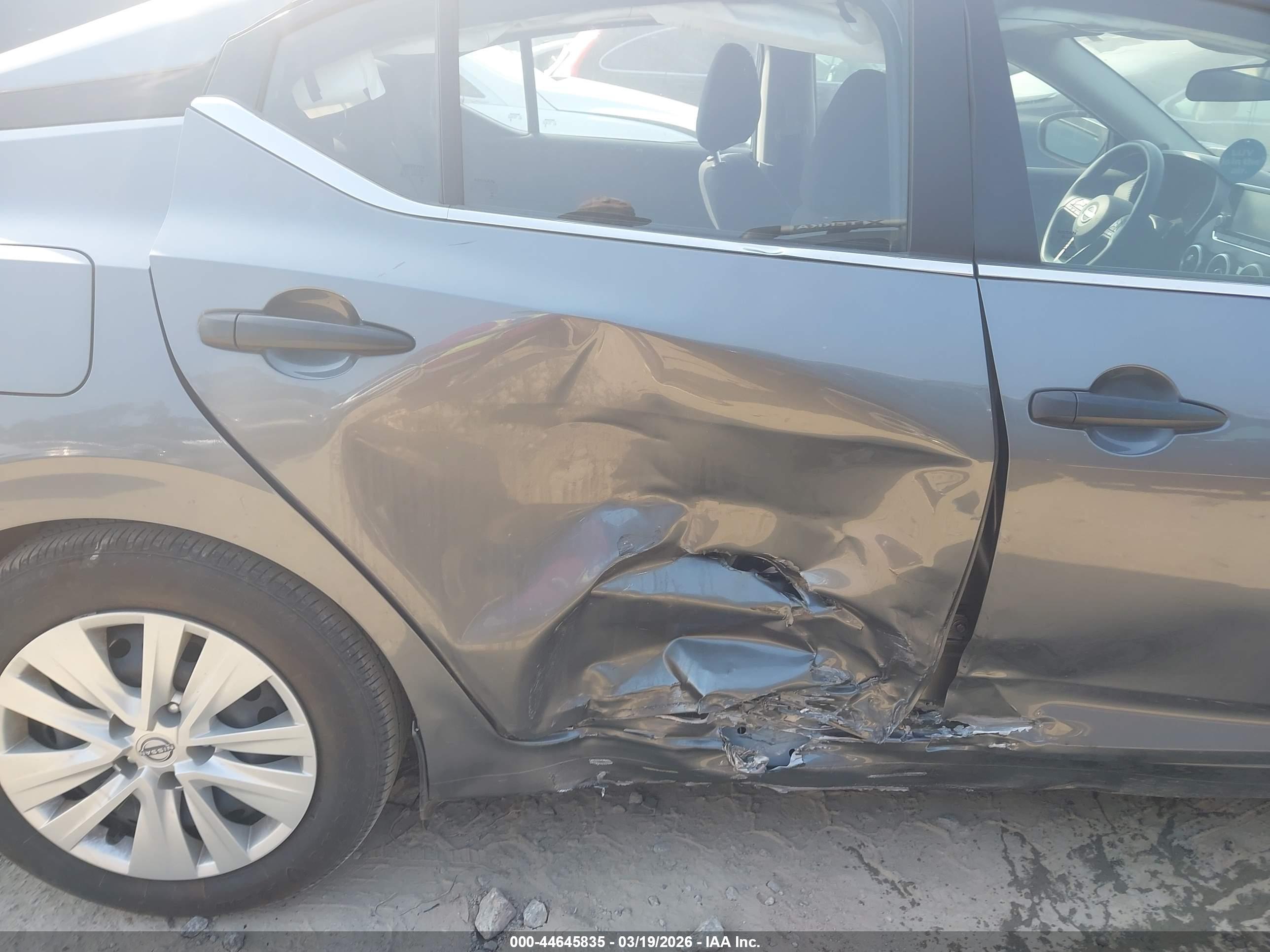 NISSAN SENTRA image 6
