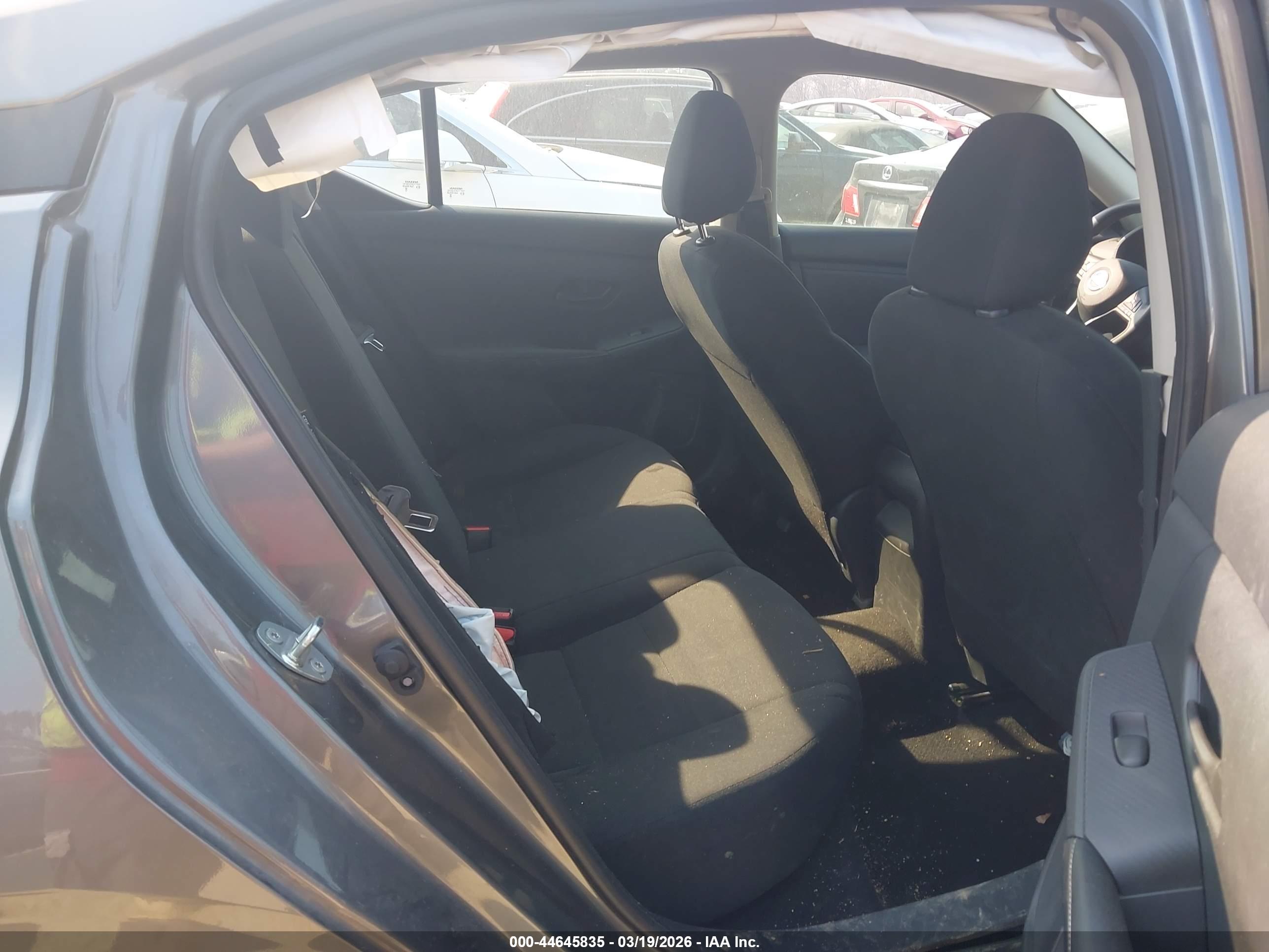 NISSAN SENTRA image 8
