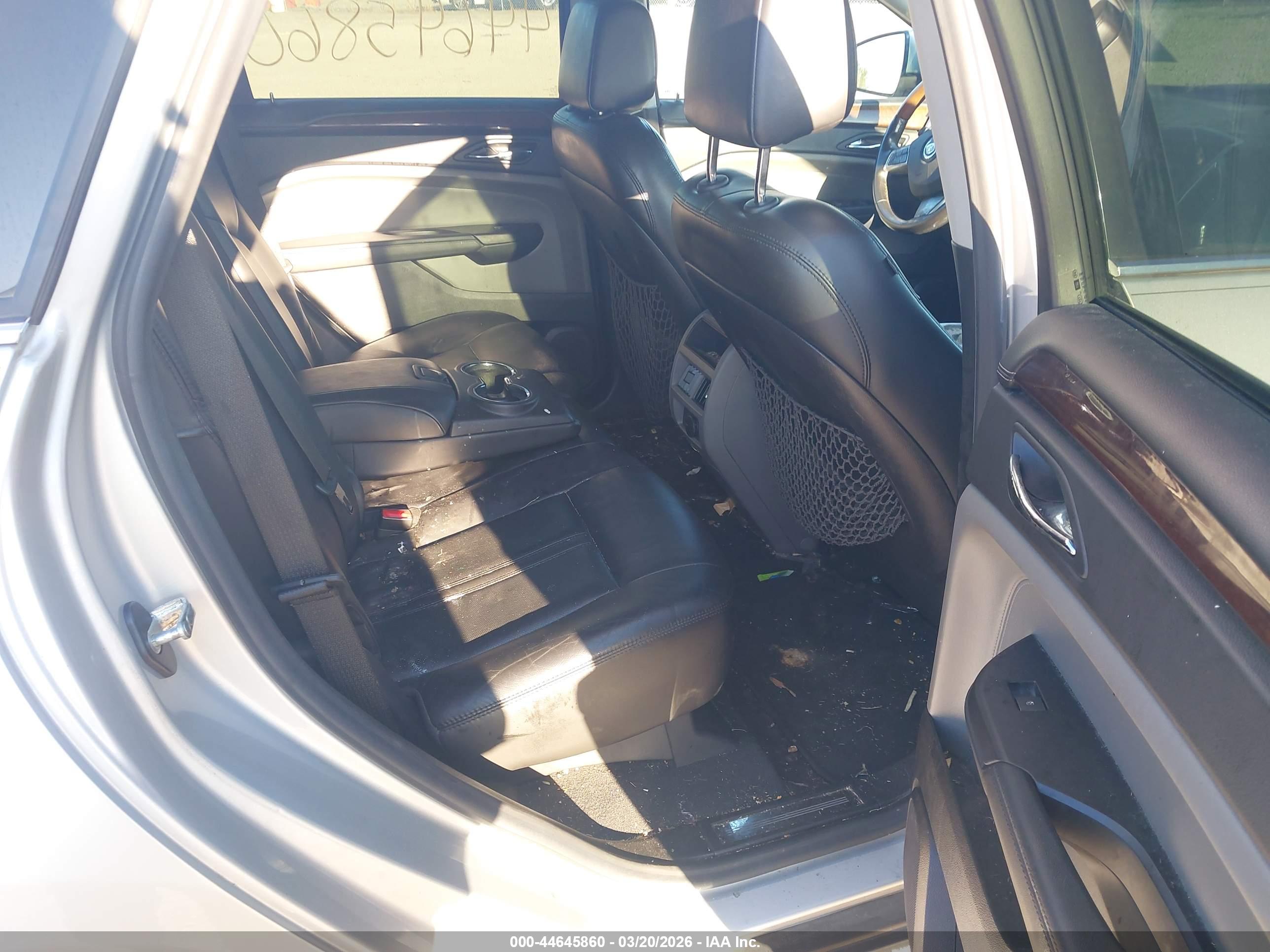 CADILLAC SRX image 8
