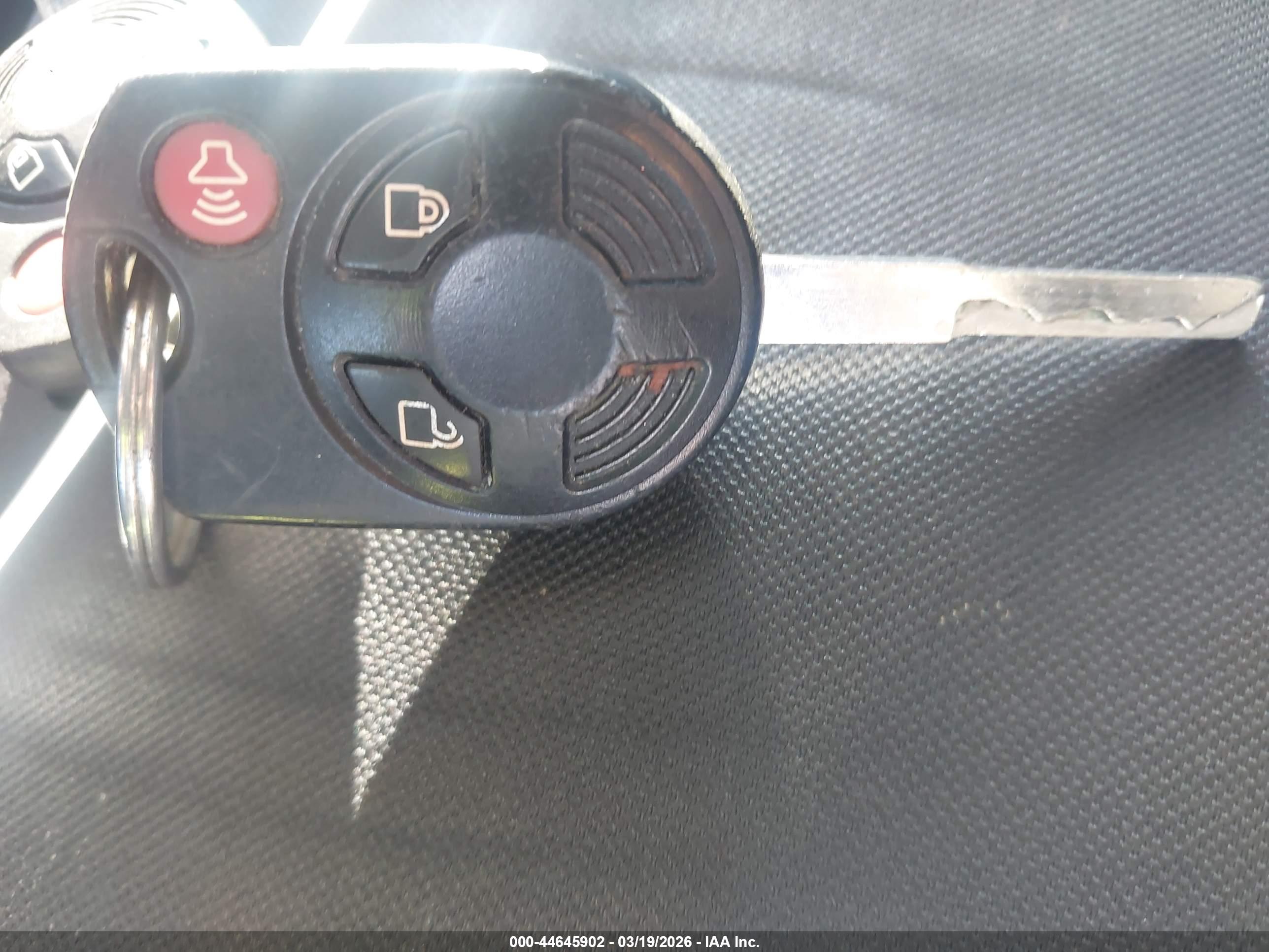 FORD ESCAPE image 11