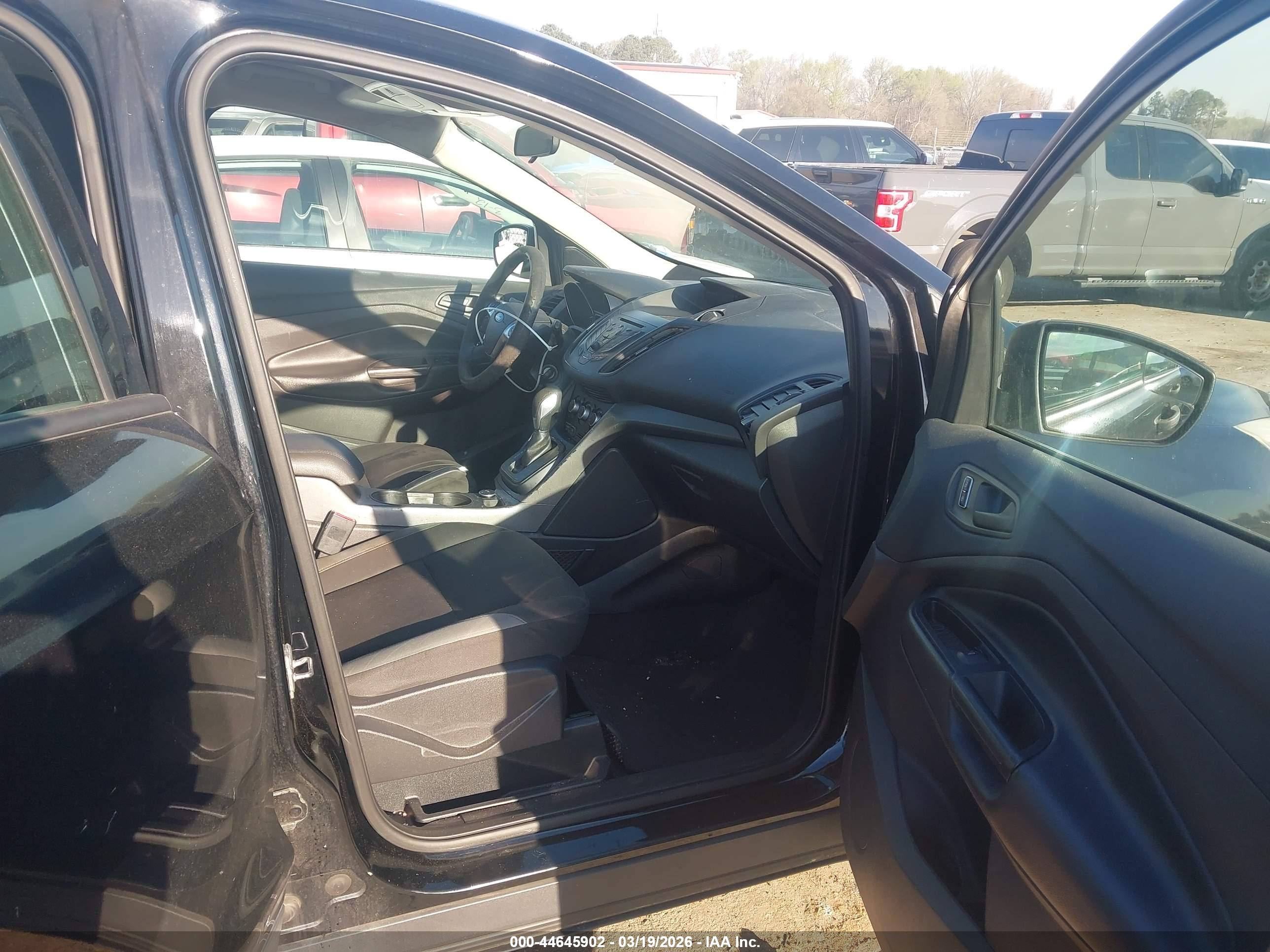 FORD ESCAPE image 5