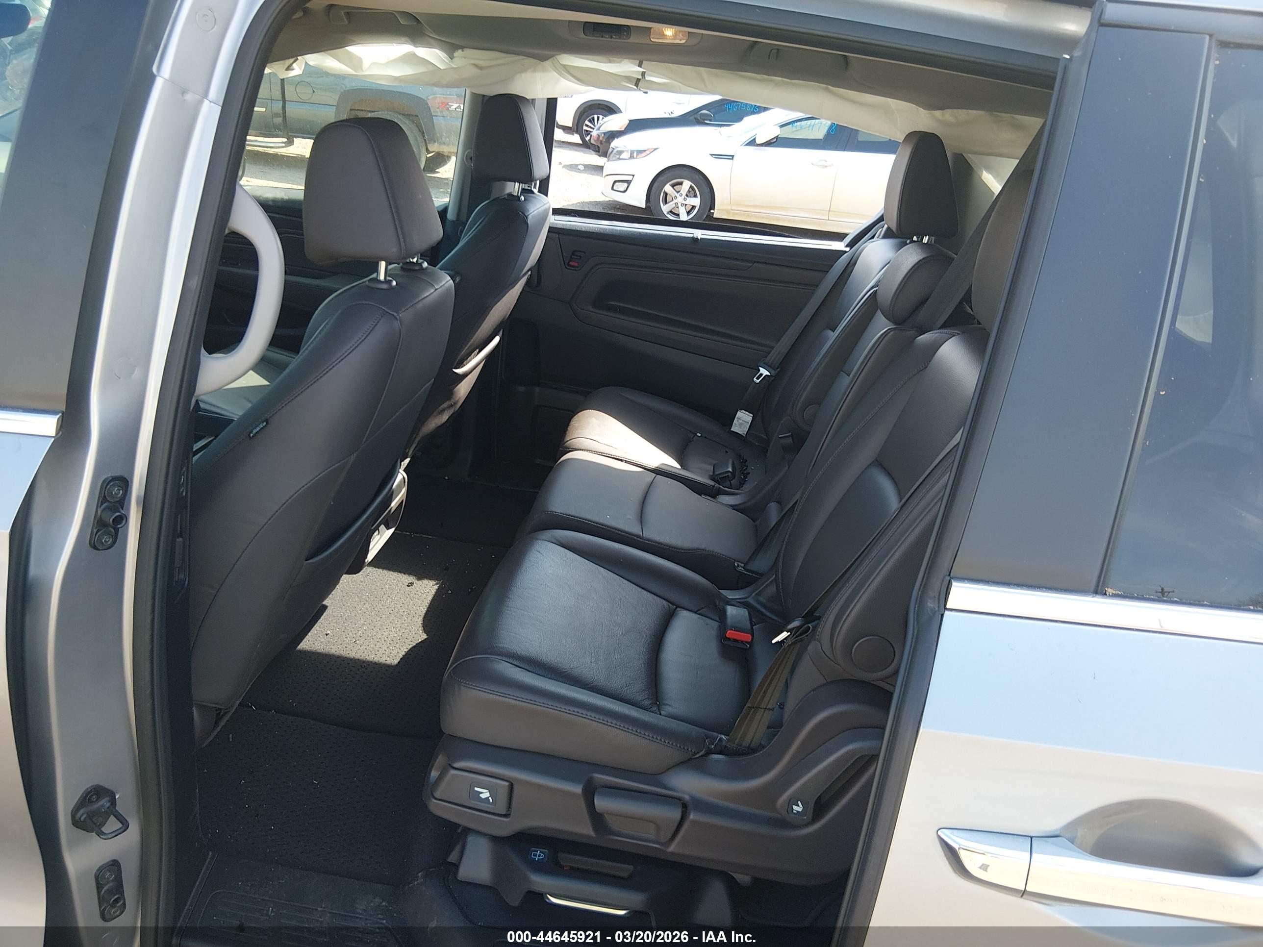 HONDA ODYSSEY image 8
