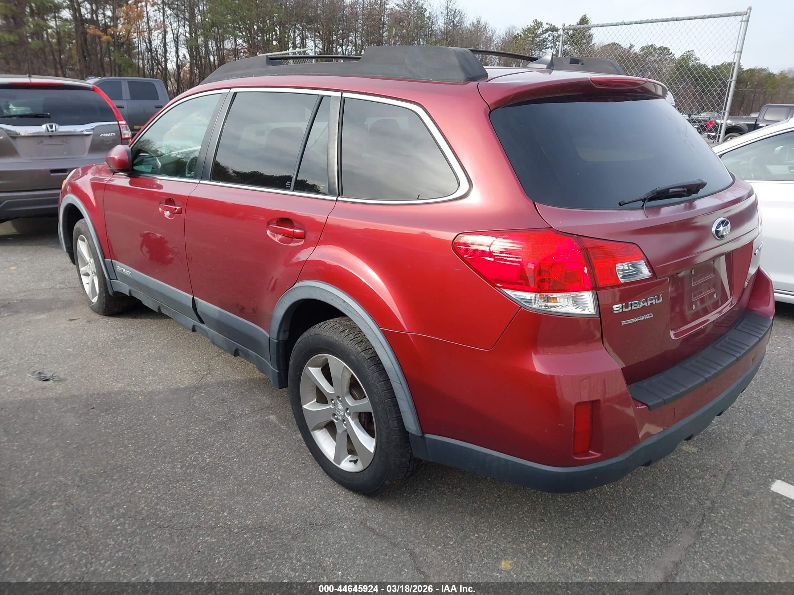 SUBARU OUTBACK image 3