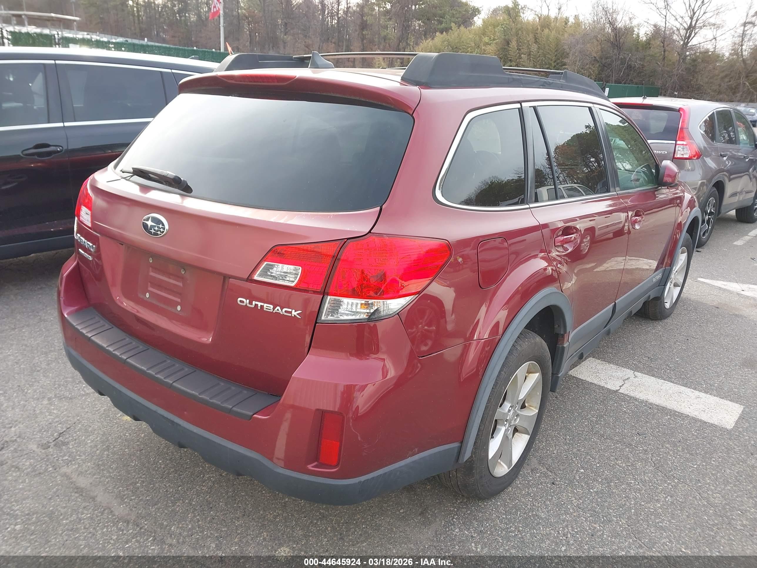 SUBARU OUTBACK image 4