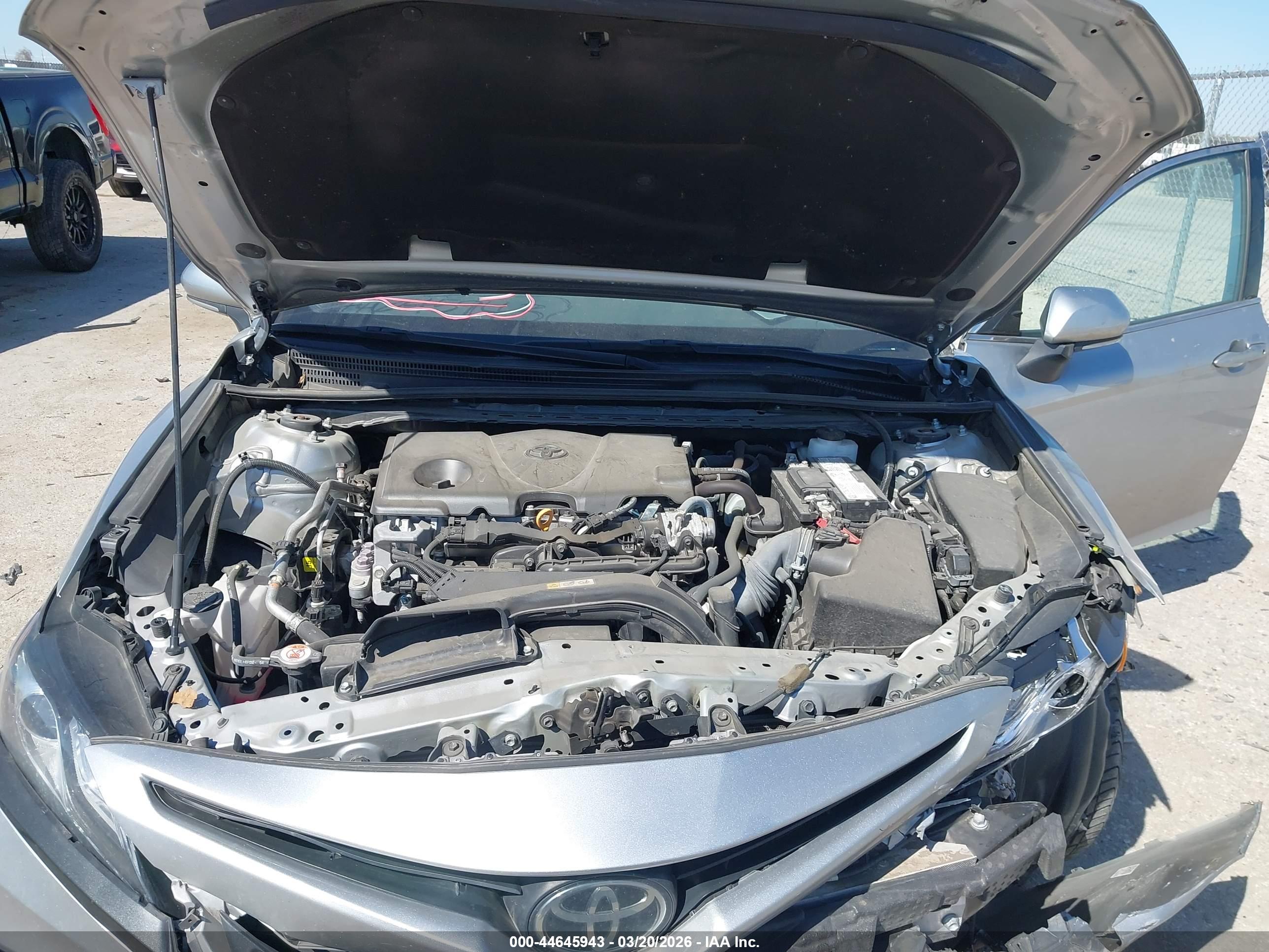 TOYOTA CAMRY image 10