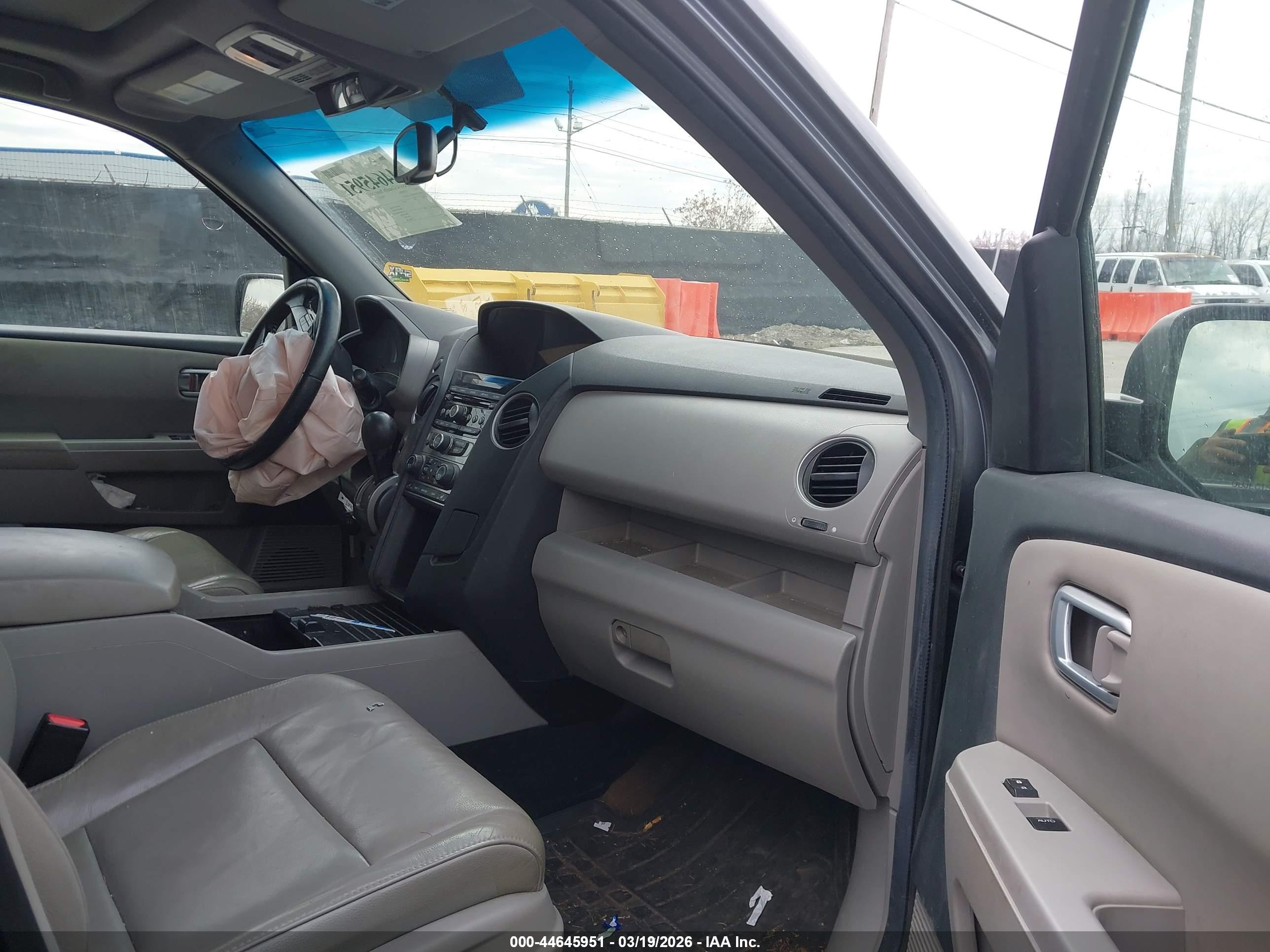 HONDA PILOT image 5