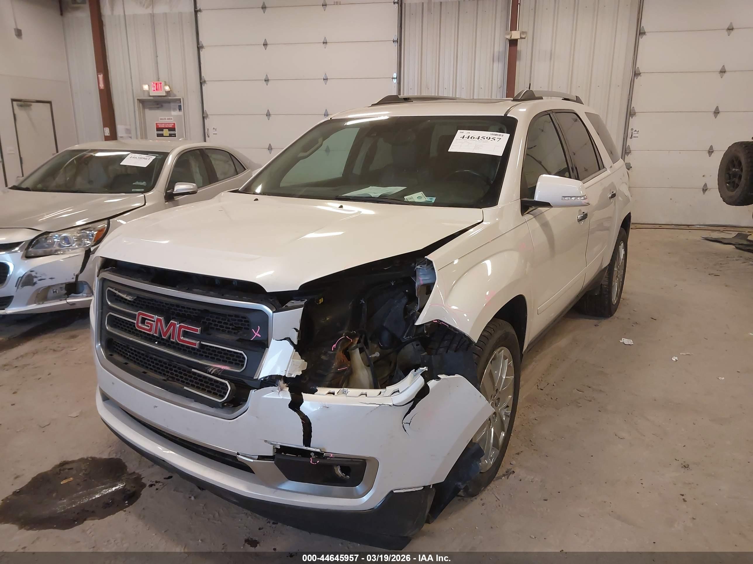 GMC ACADIA image 6