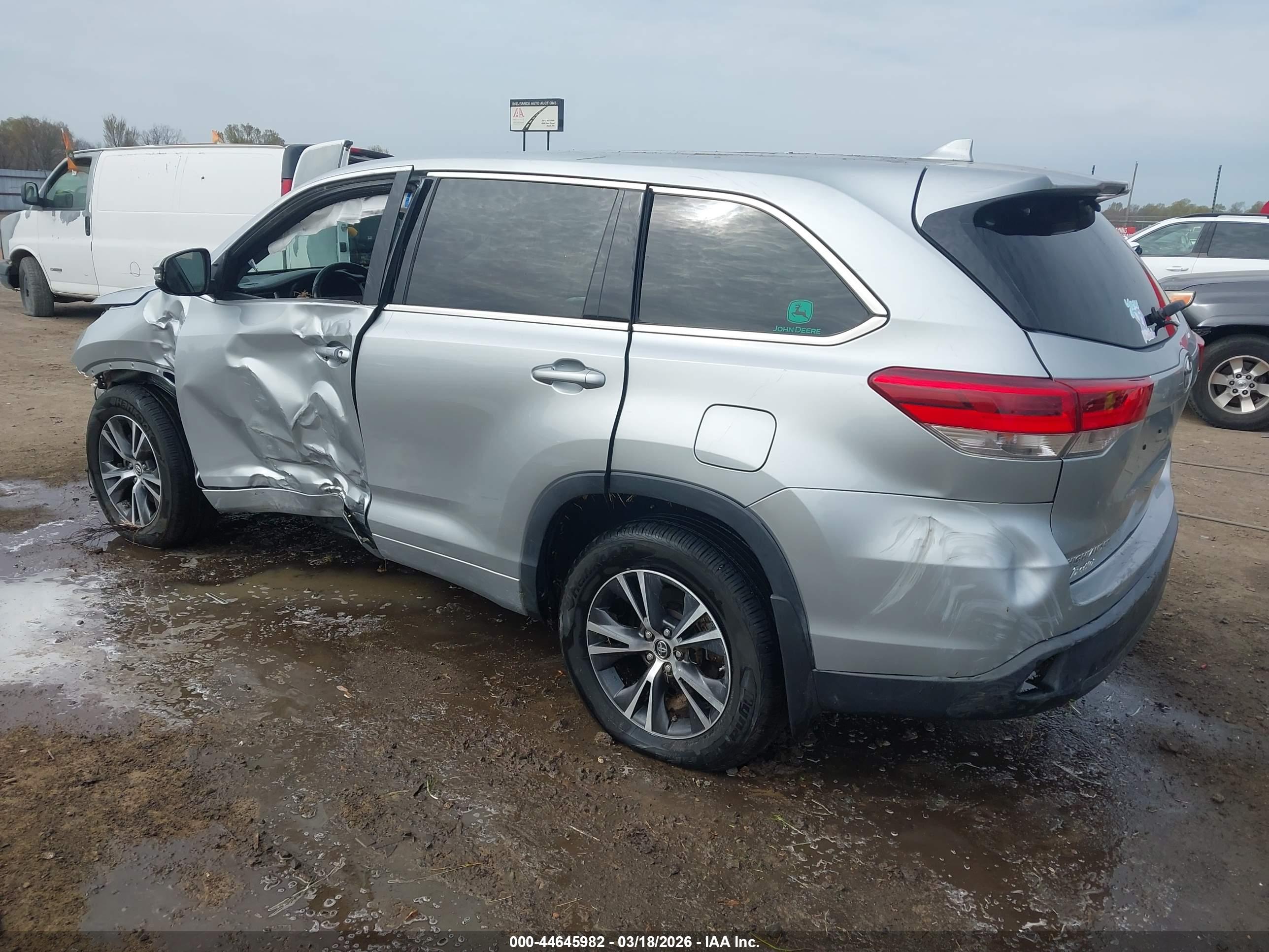 TOYOTA HIGHLANDER image 3