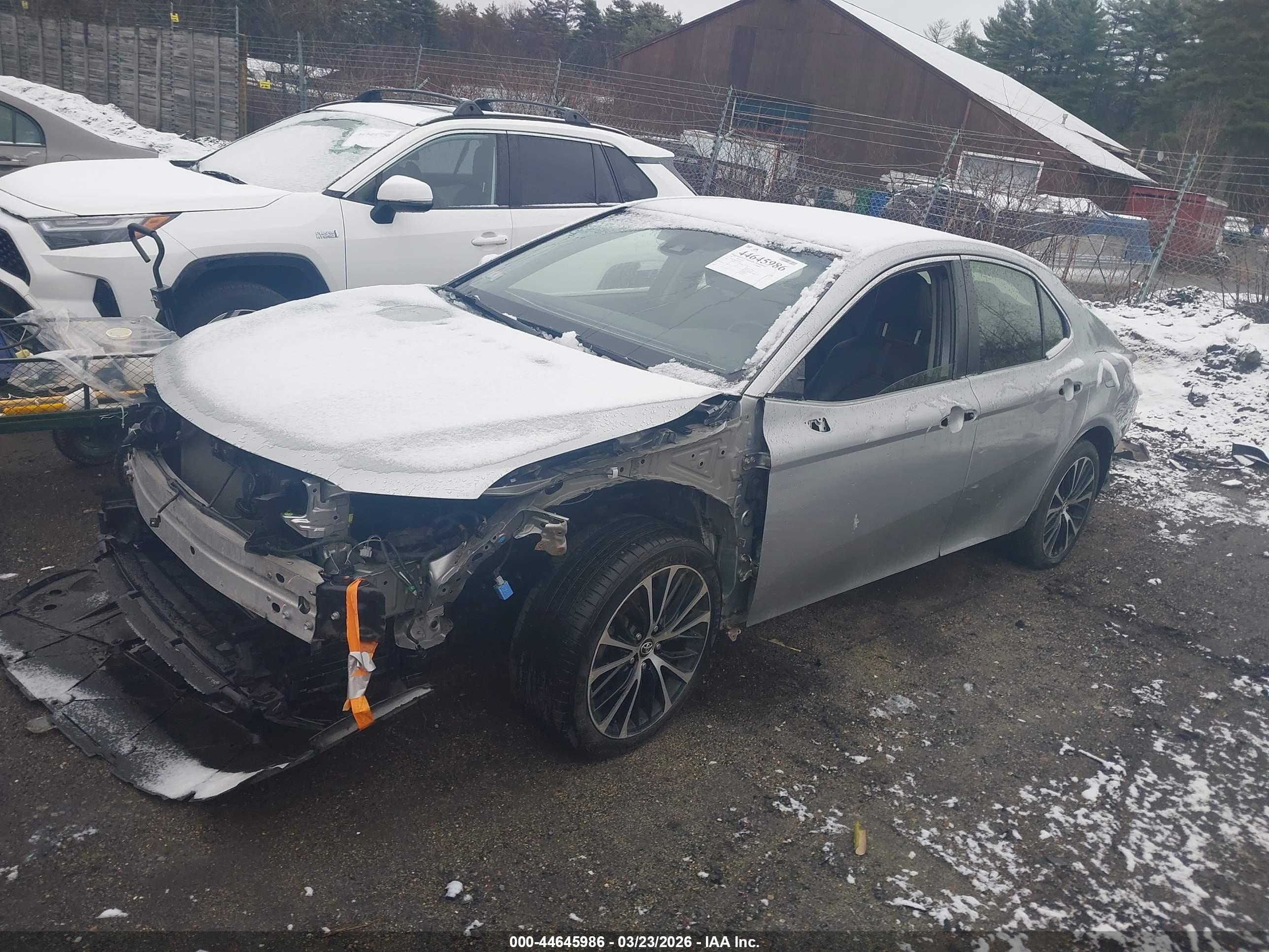 TOYOTA CAMRY image 2