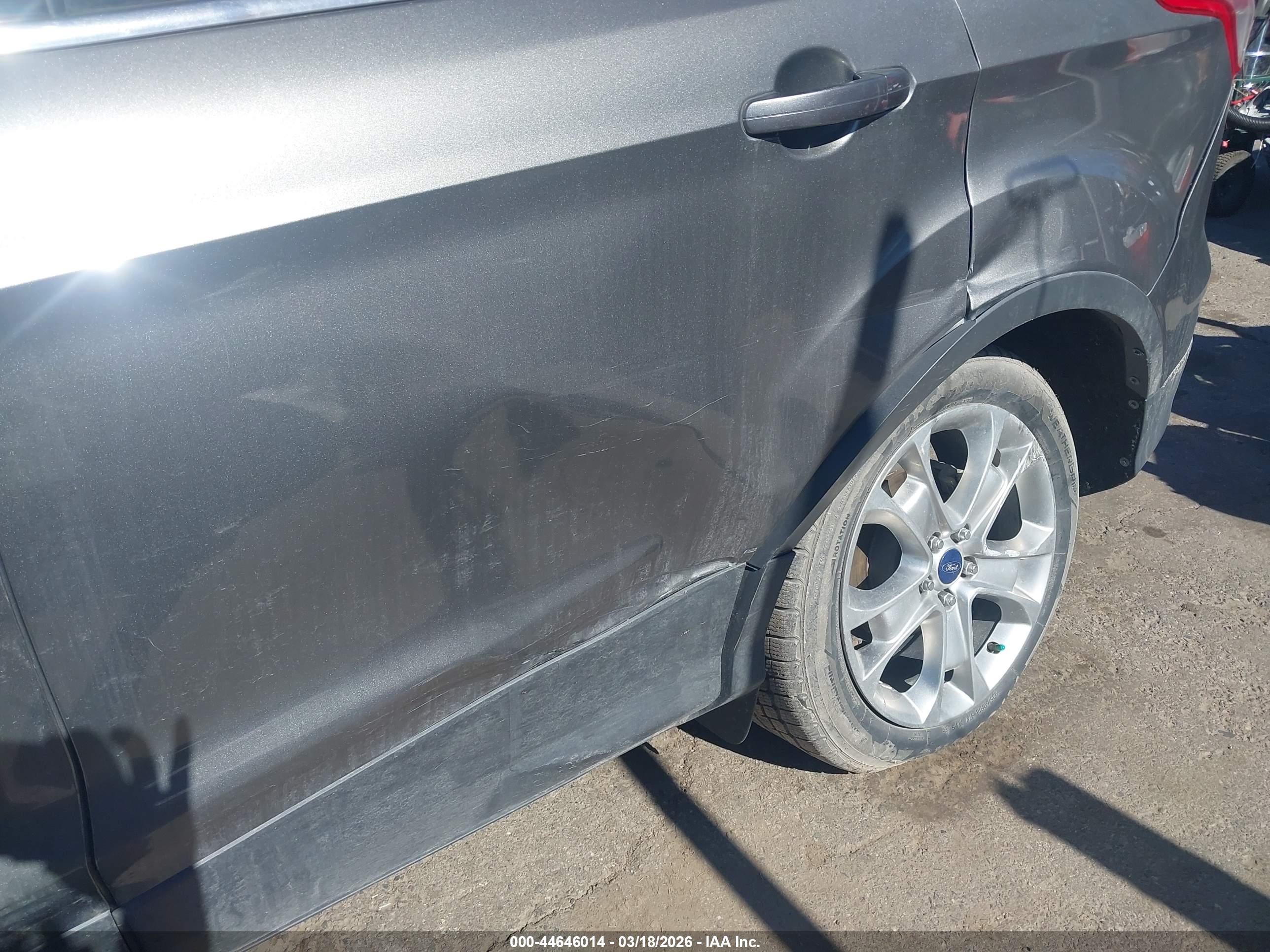 FORD ESCAPE image 6