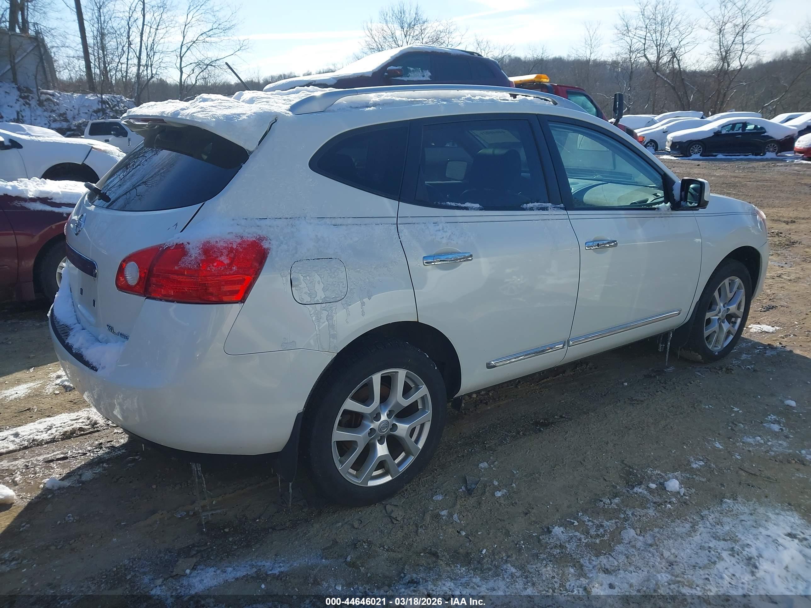 NISSAN ROGUE image 4