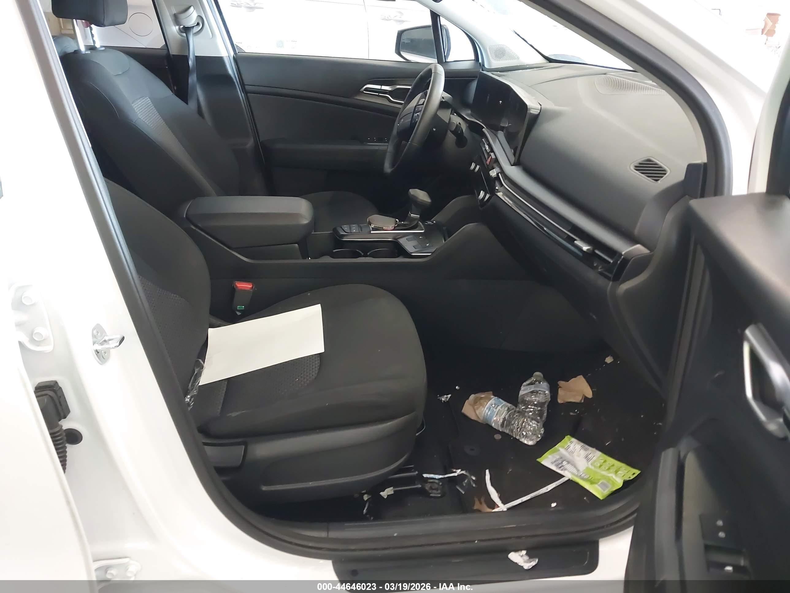 KIA SPORTAGE image 5