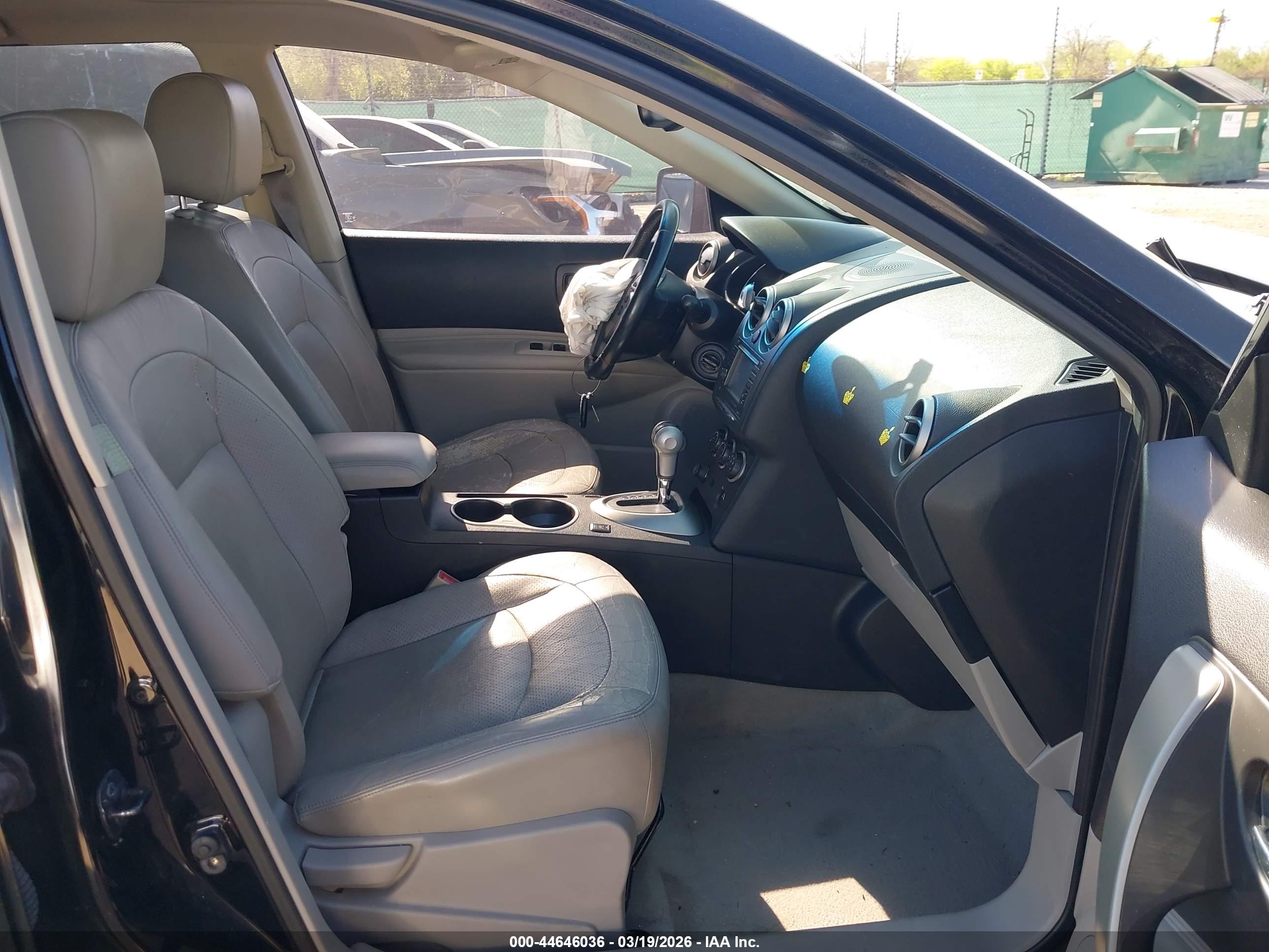 NISSAN ROGUE image 5