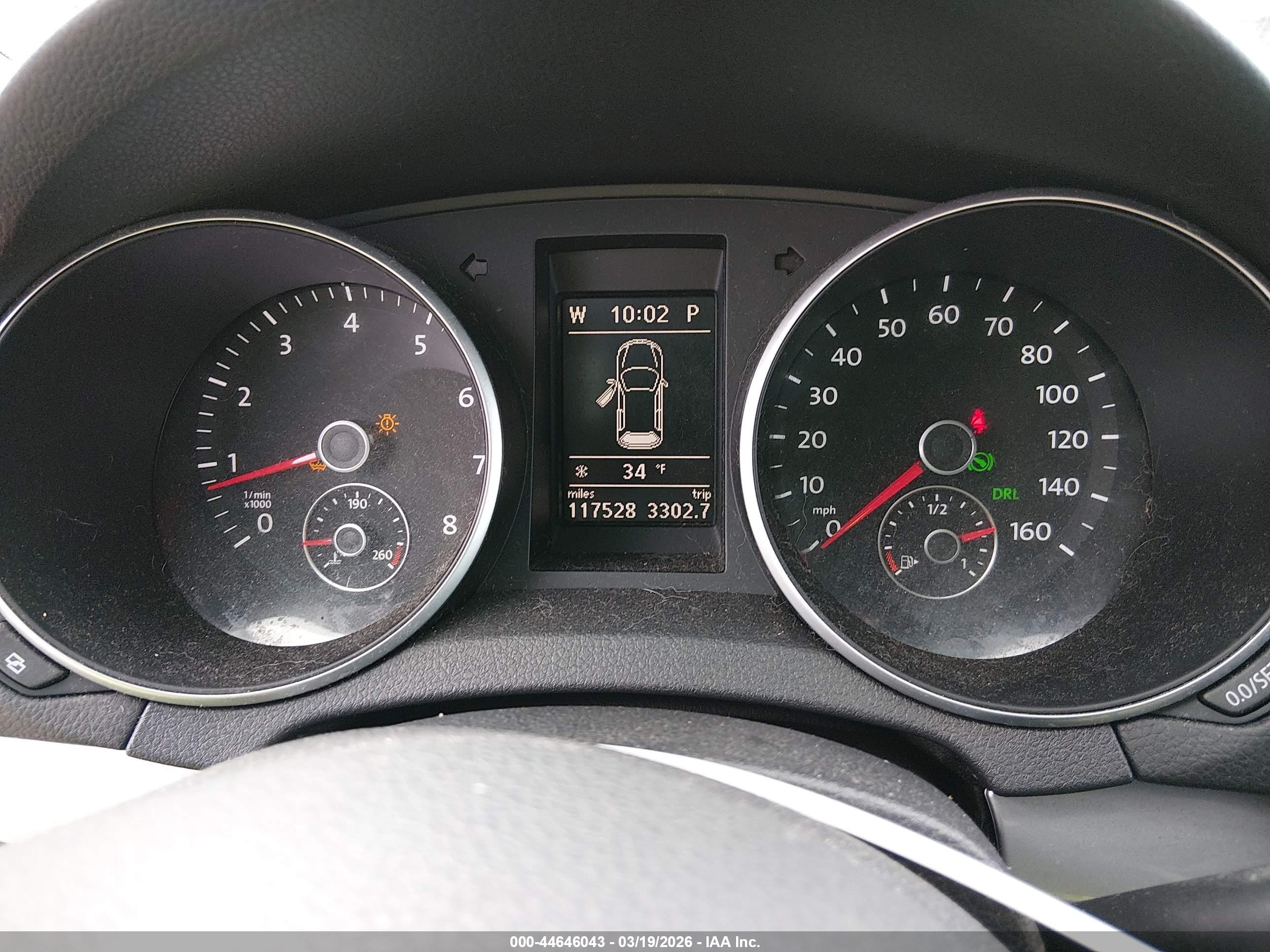 VOLKSWAGEN GOLF image 7