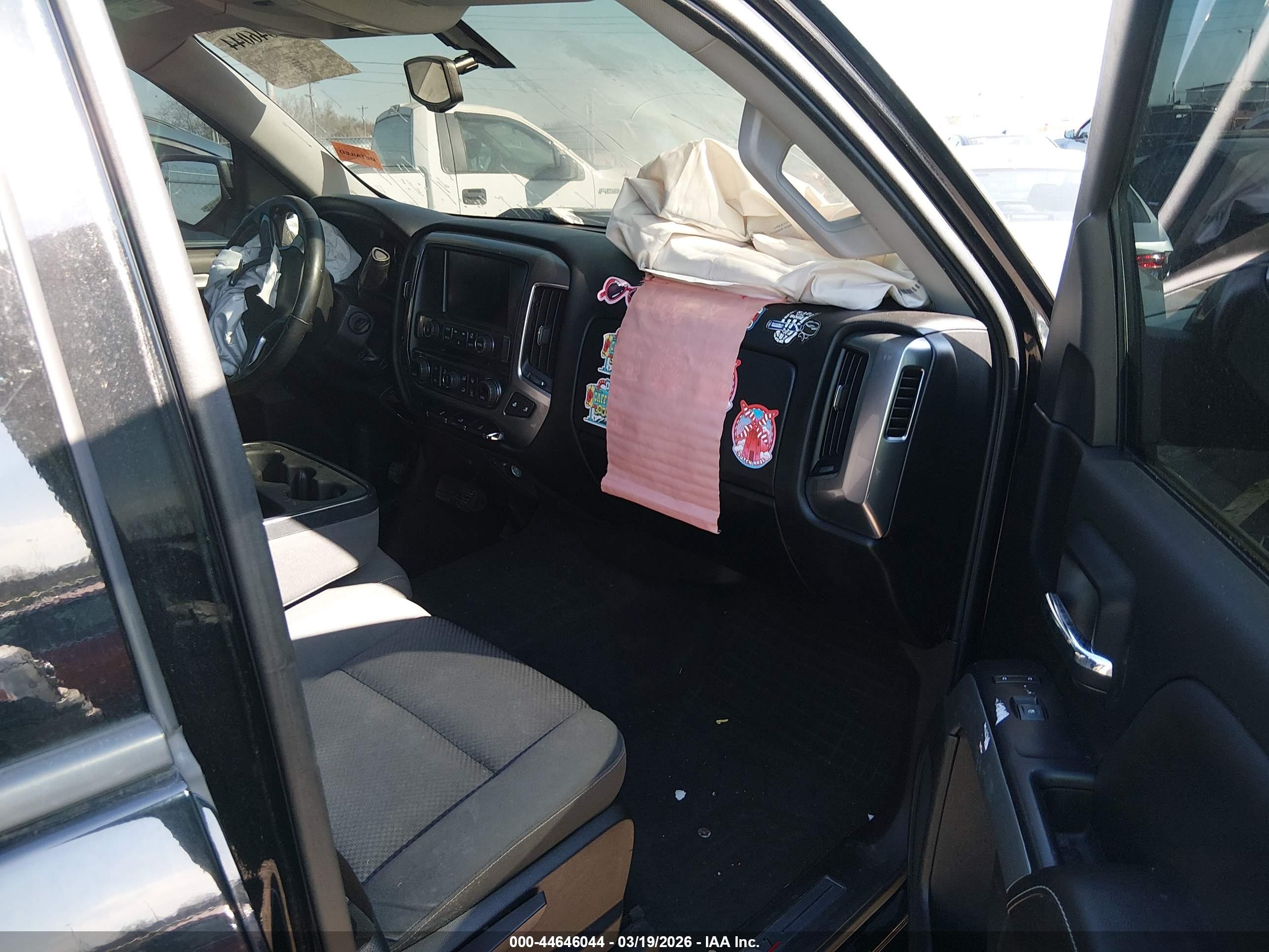 CHEVROLET SILVERADO image 5