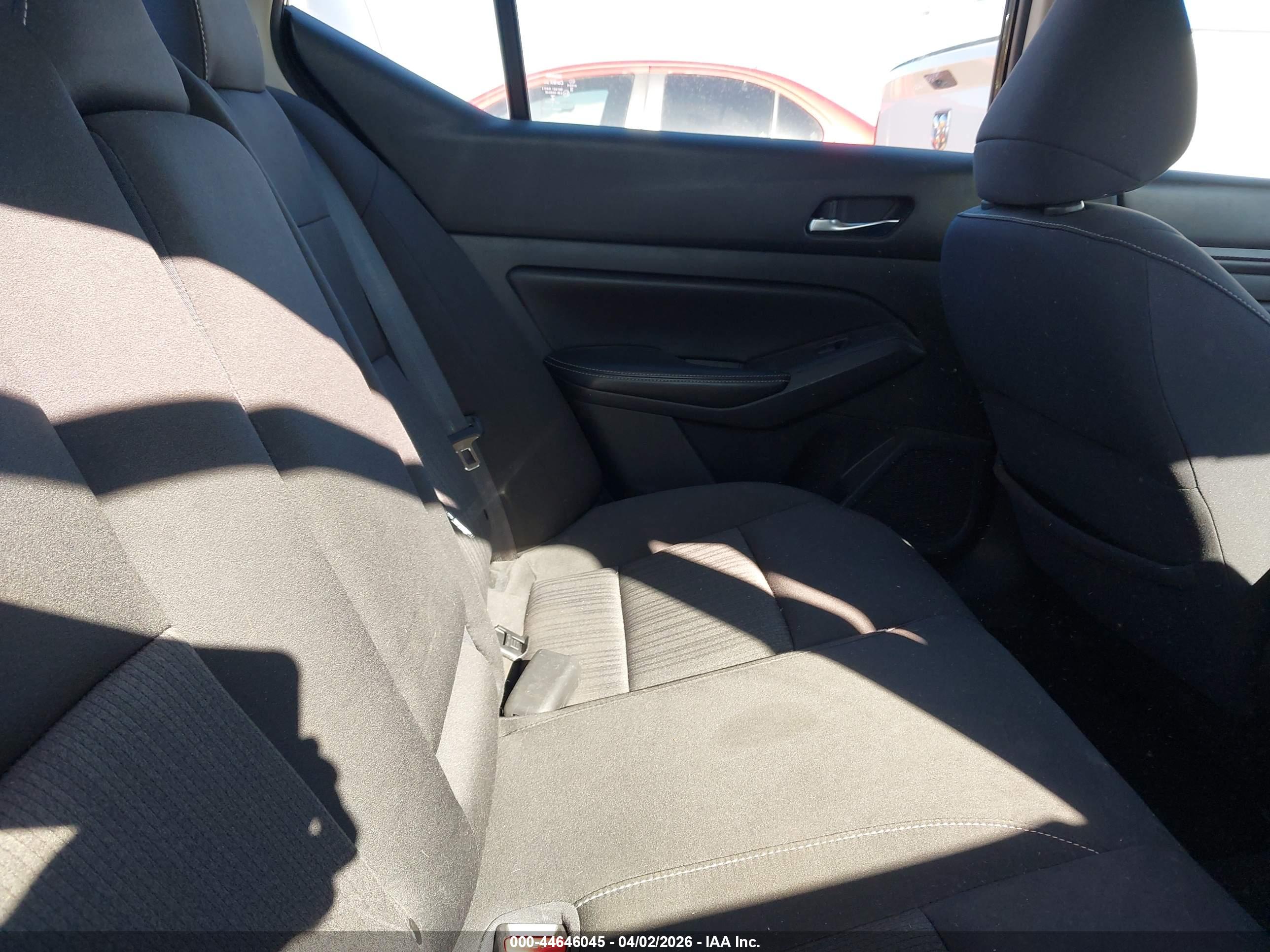 NISSAN ALTIMA image 8