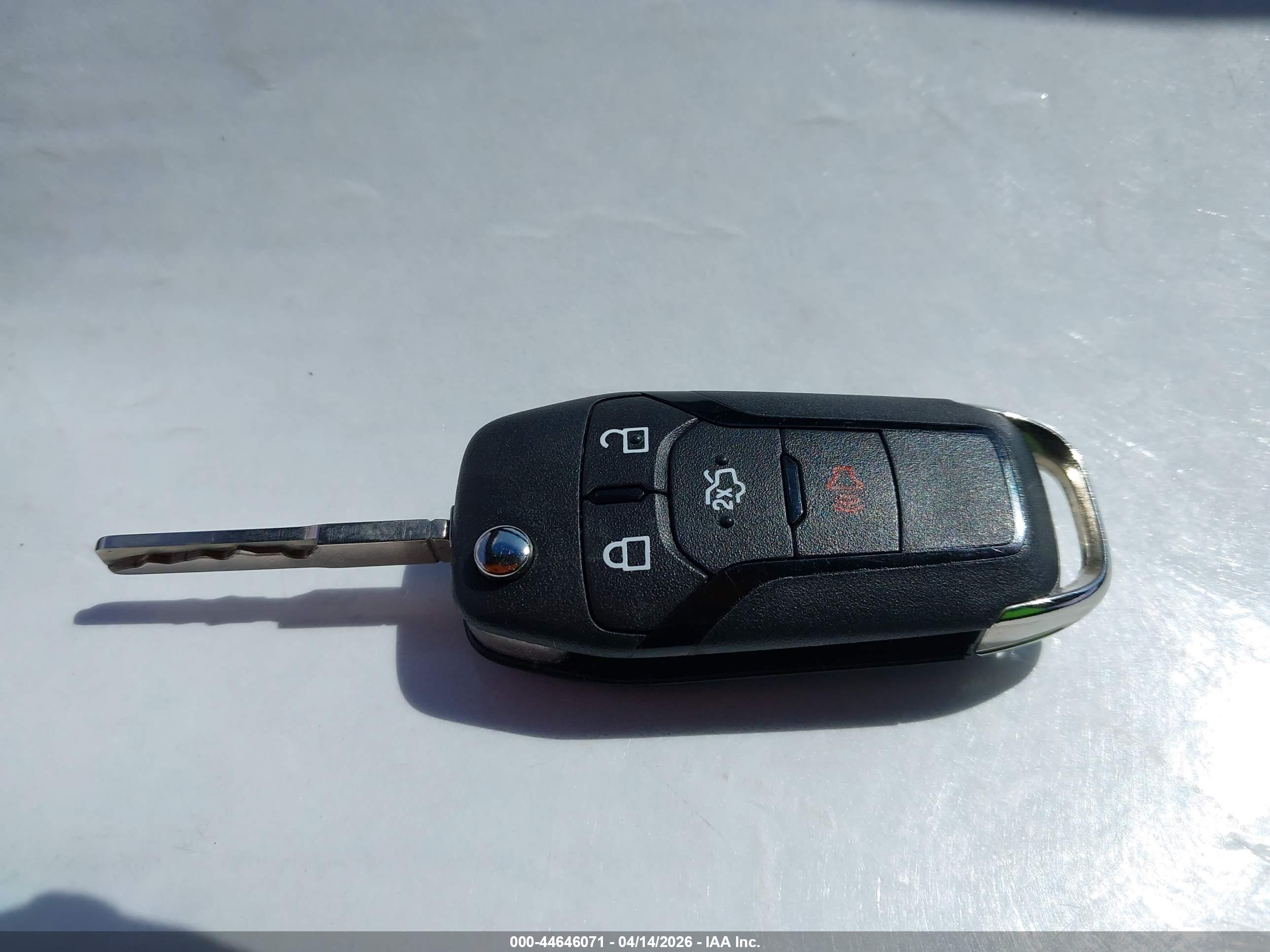 FORD FUSION image 11