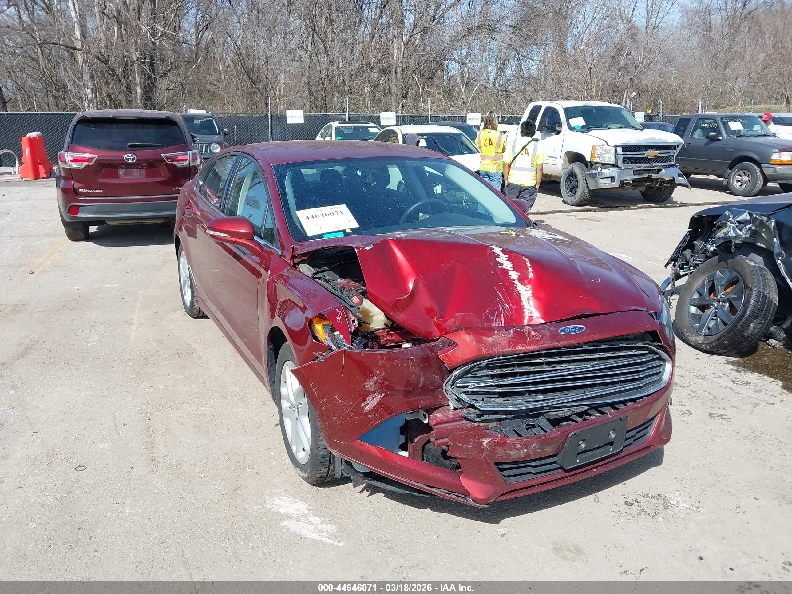 FORD FUSION image 6