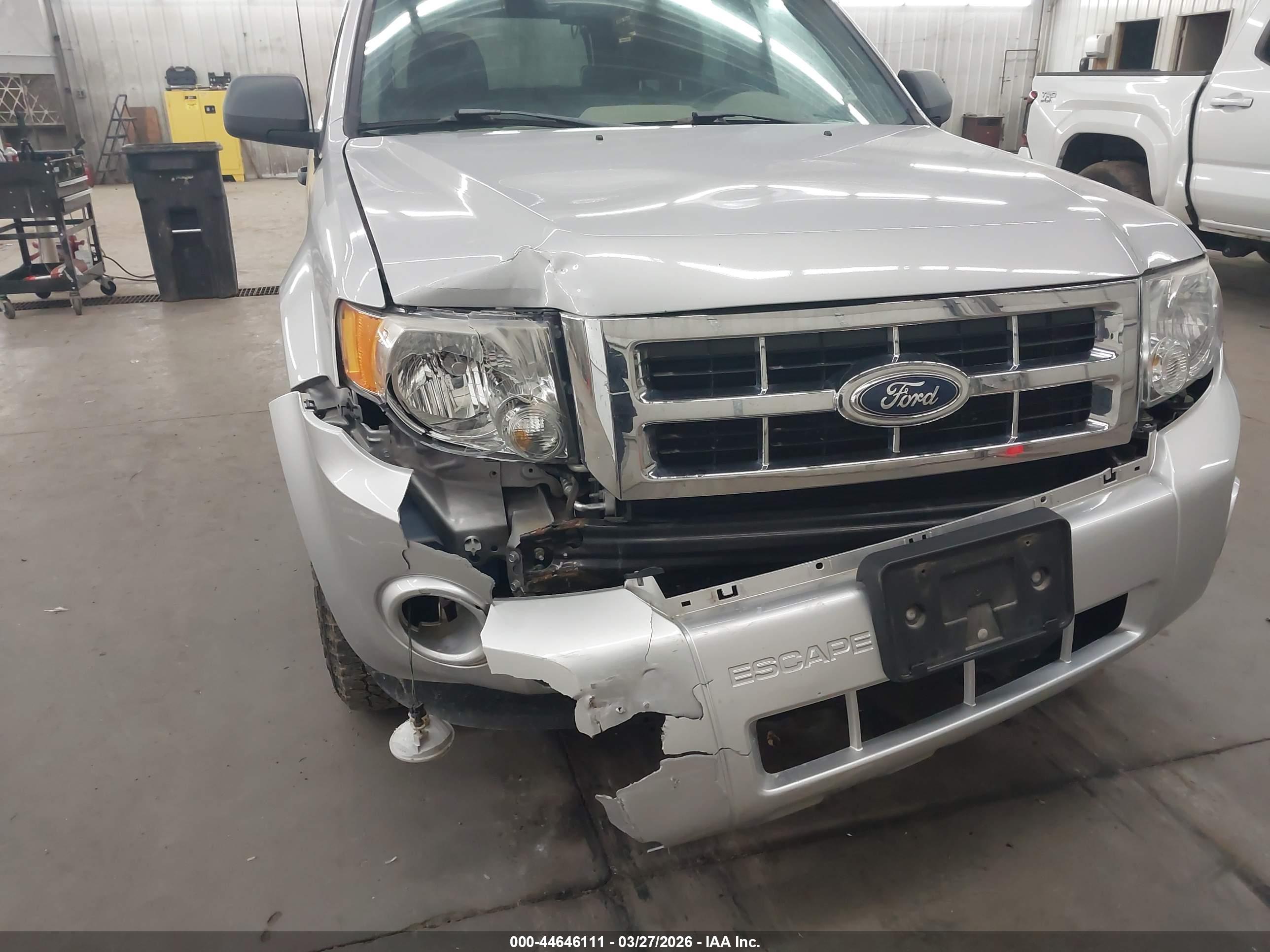 FORD ESCAPE image 6