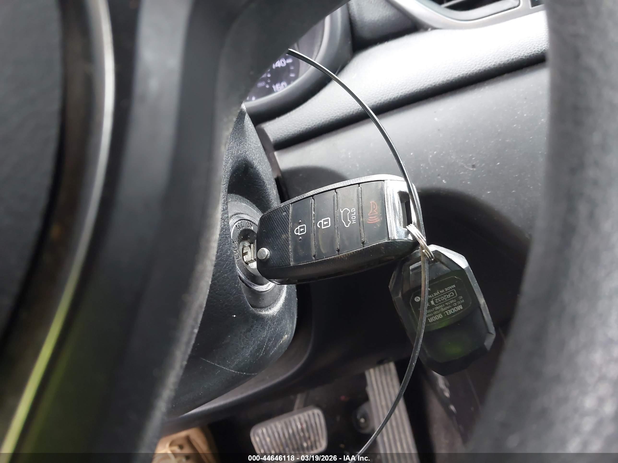 KIA SPORTAGE image 11