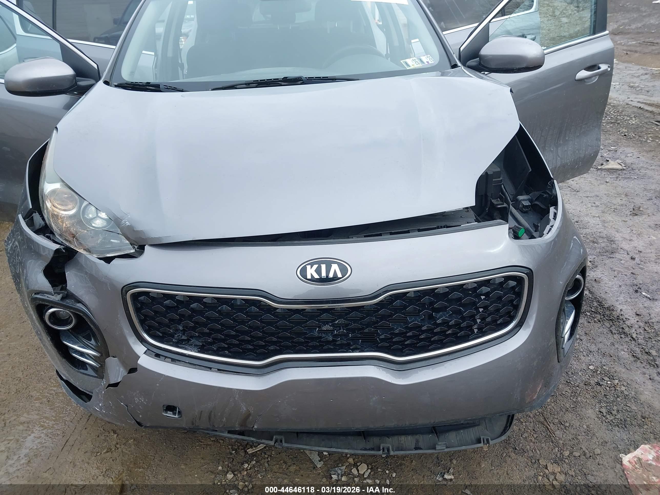 KIA SPORTAGE image 6