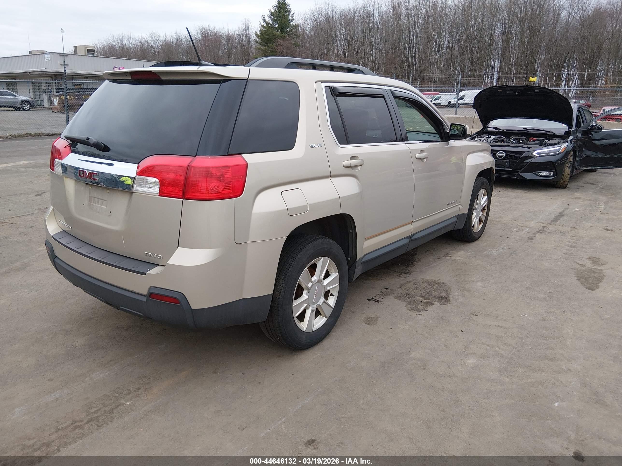 GMC TERRAIN image 4