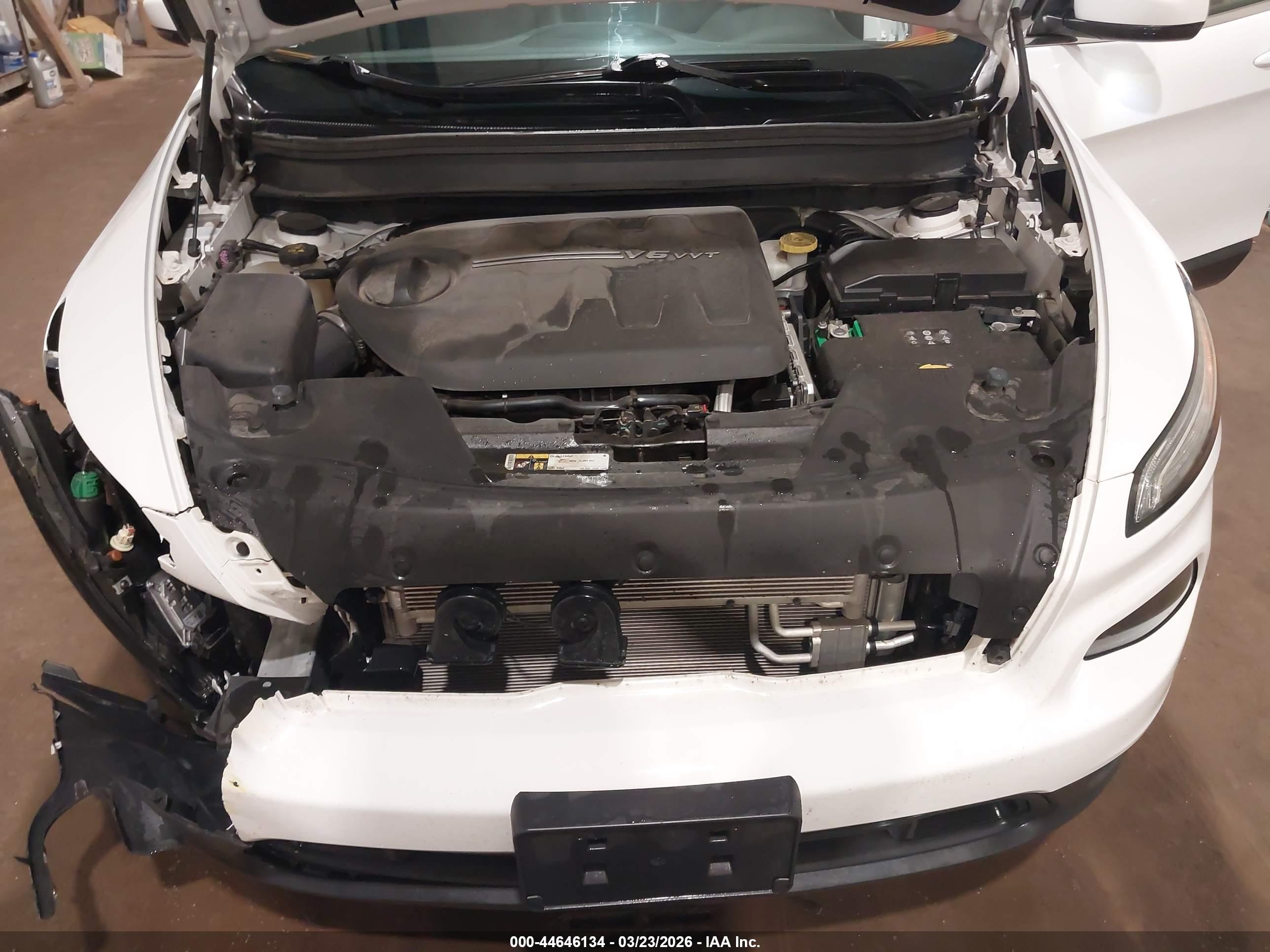 JEEP CHEROKEE image 10