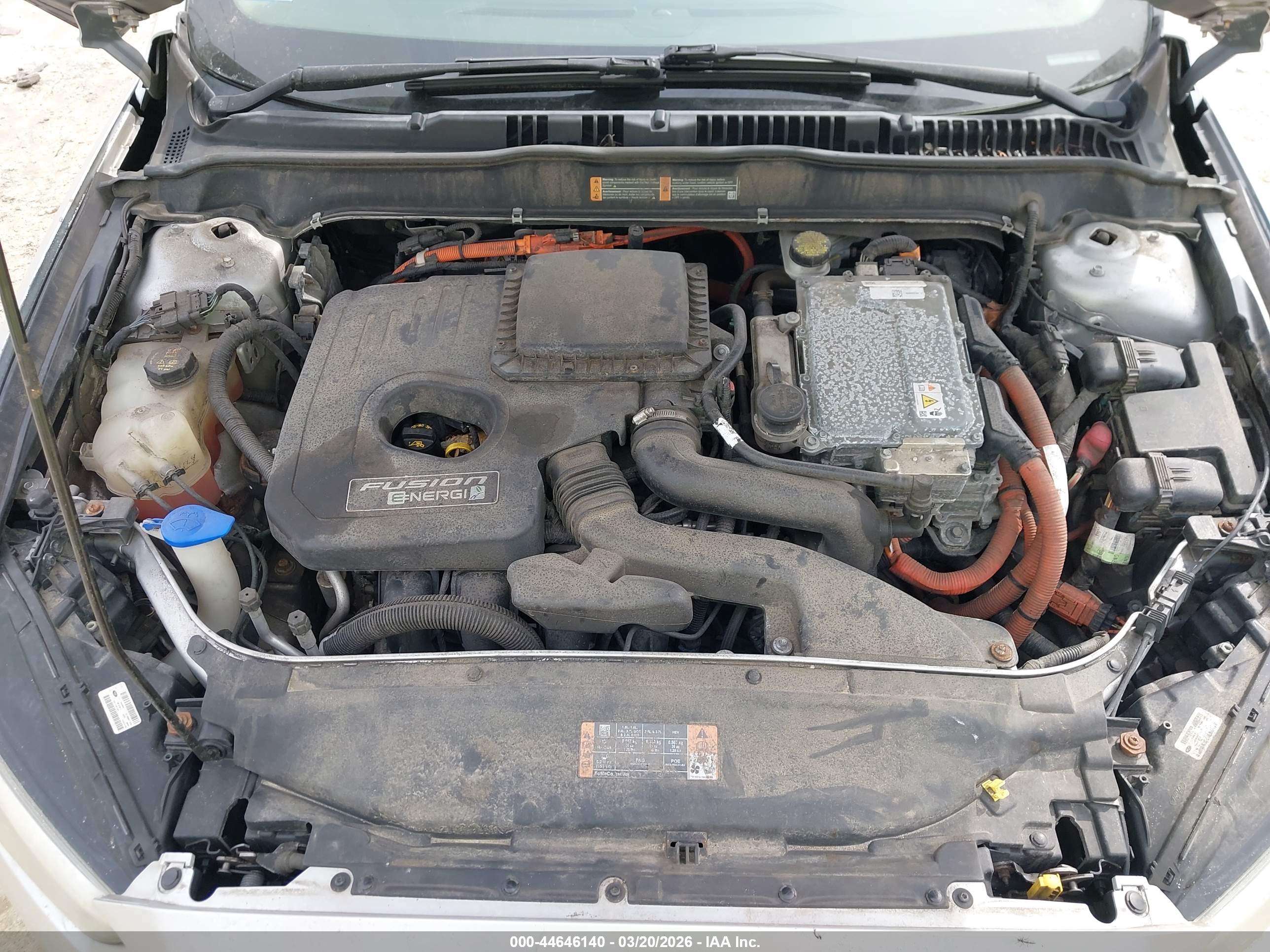 FORD FUSION image 10