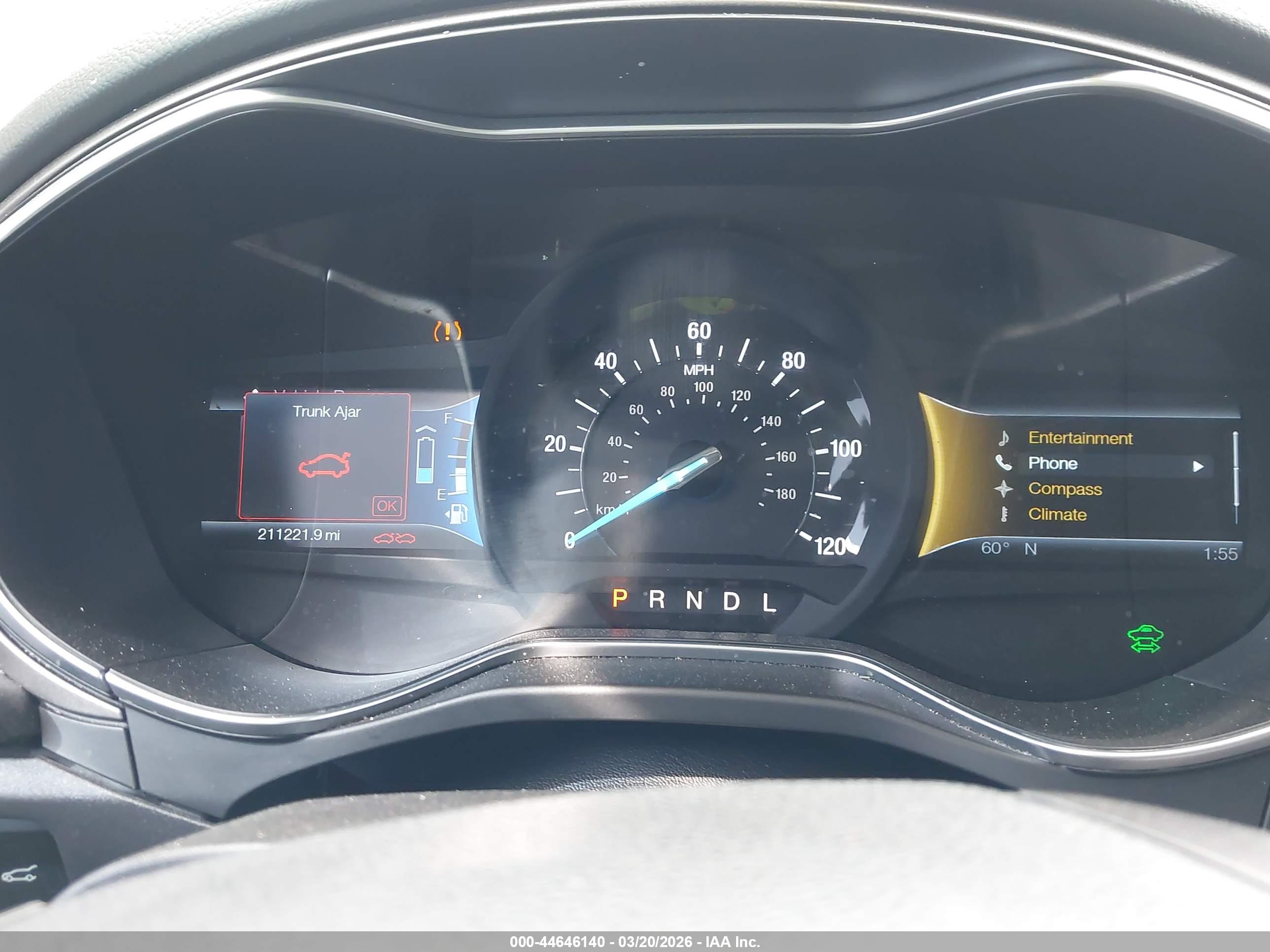 FORD FUSION image 7