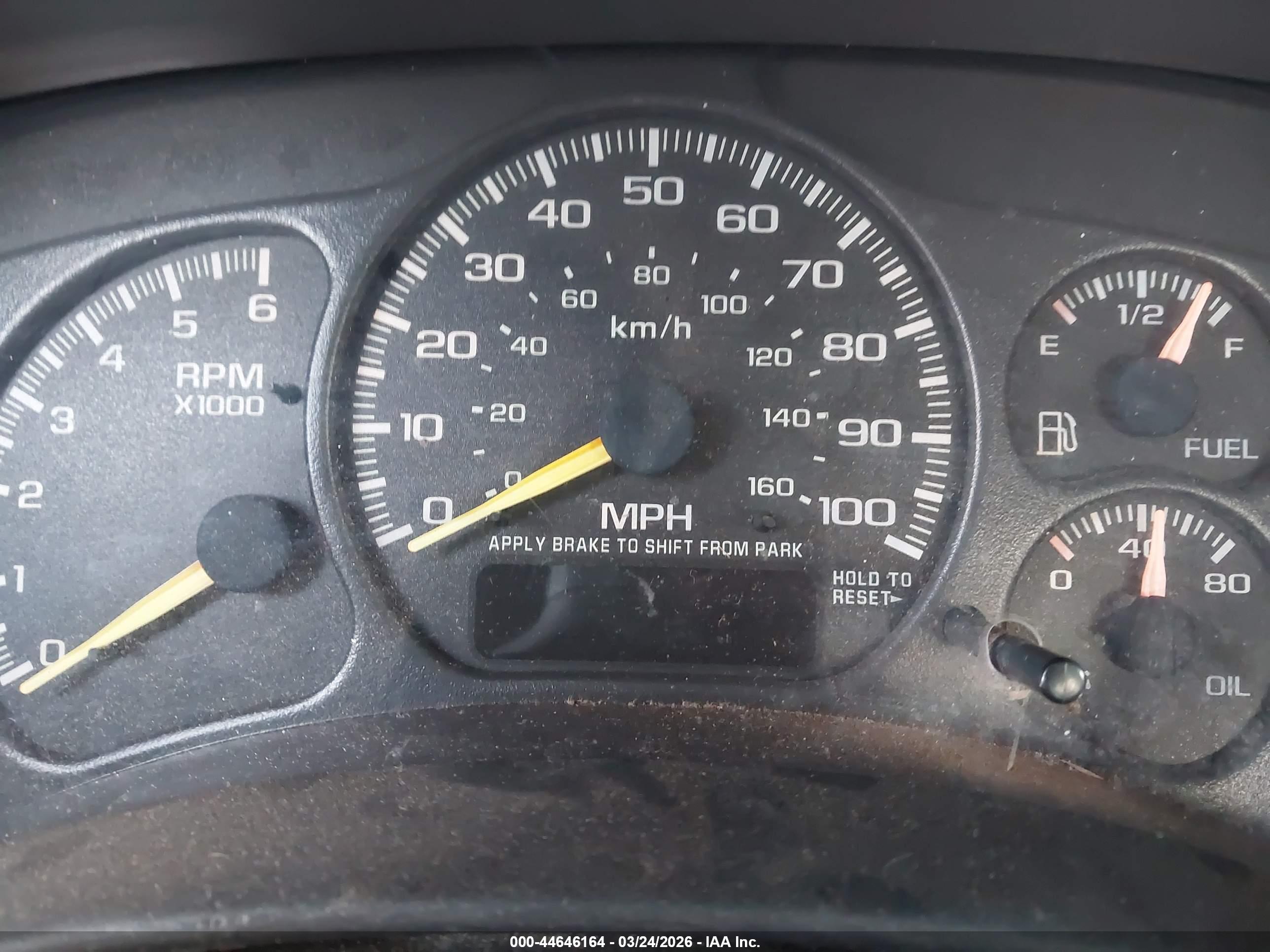 CHEVROLET SILVERADO image 7