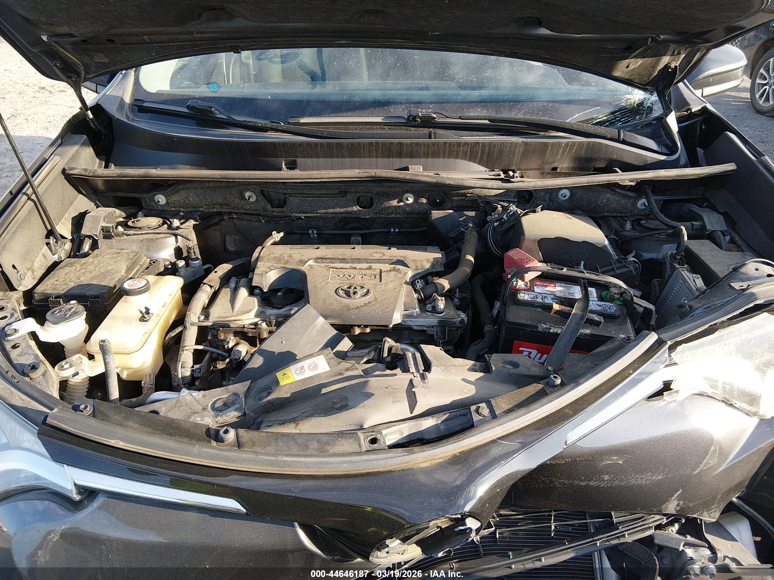 TOYOTA RAV4 image 10